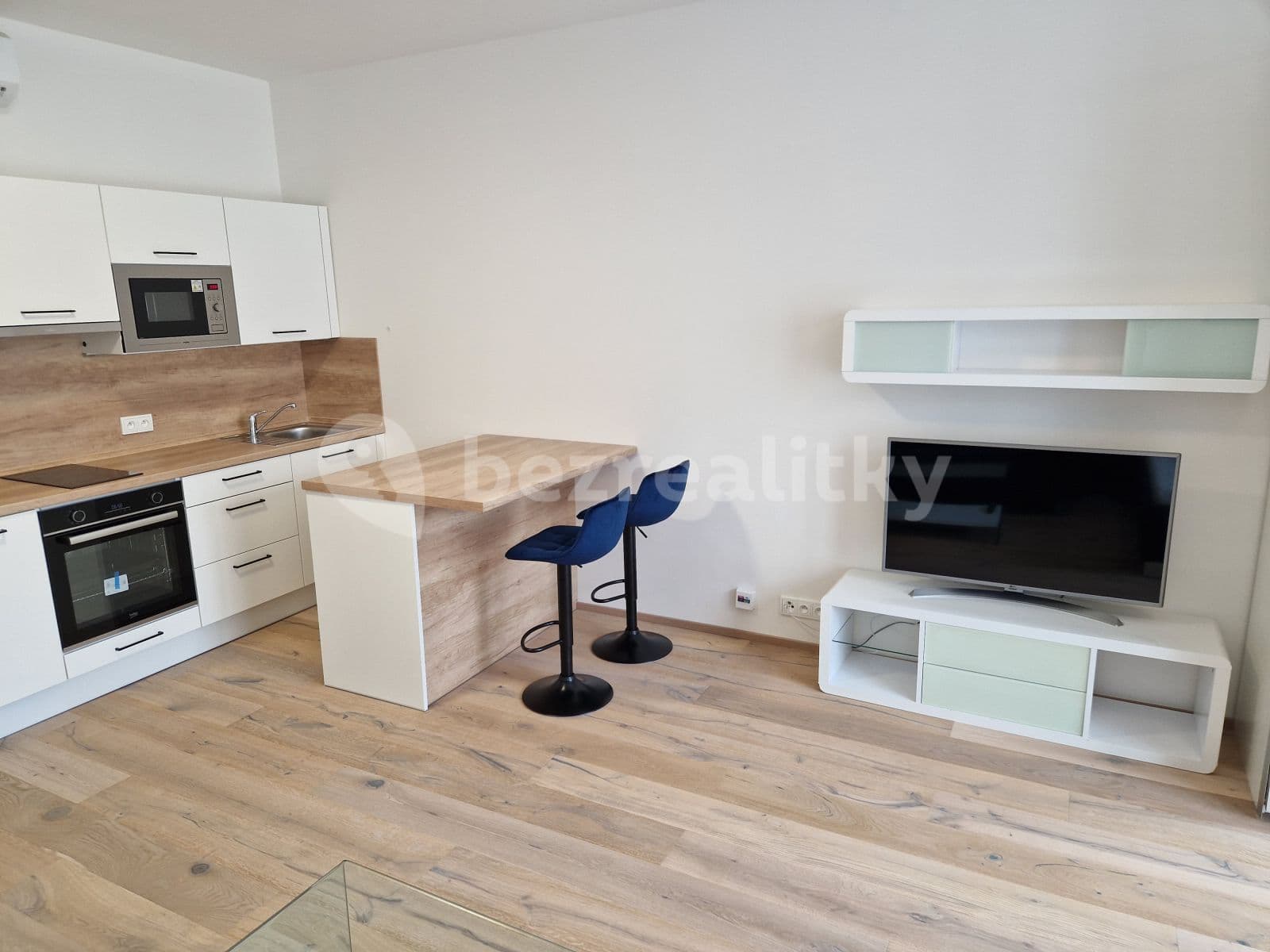 Studio flat to rent, 36 m², Prague, Prague Studio flat to rent, 36 m², Prague, Prague