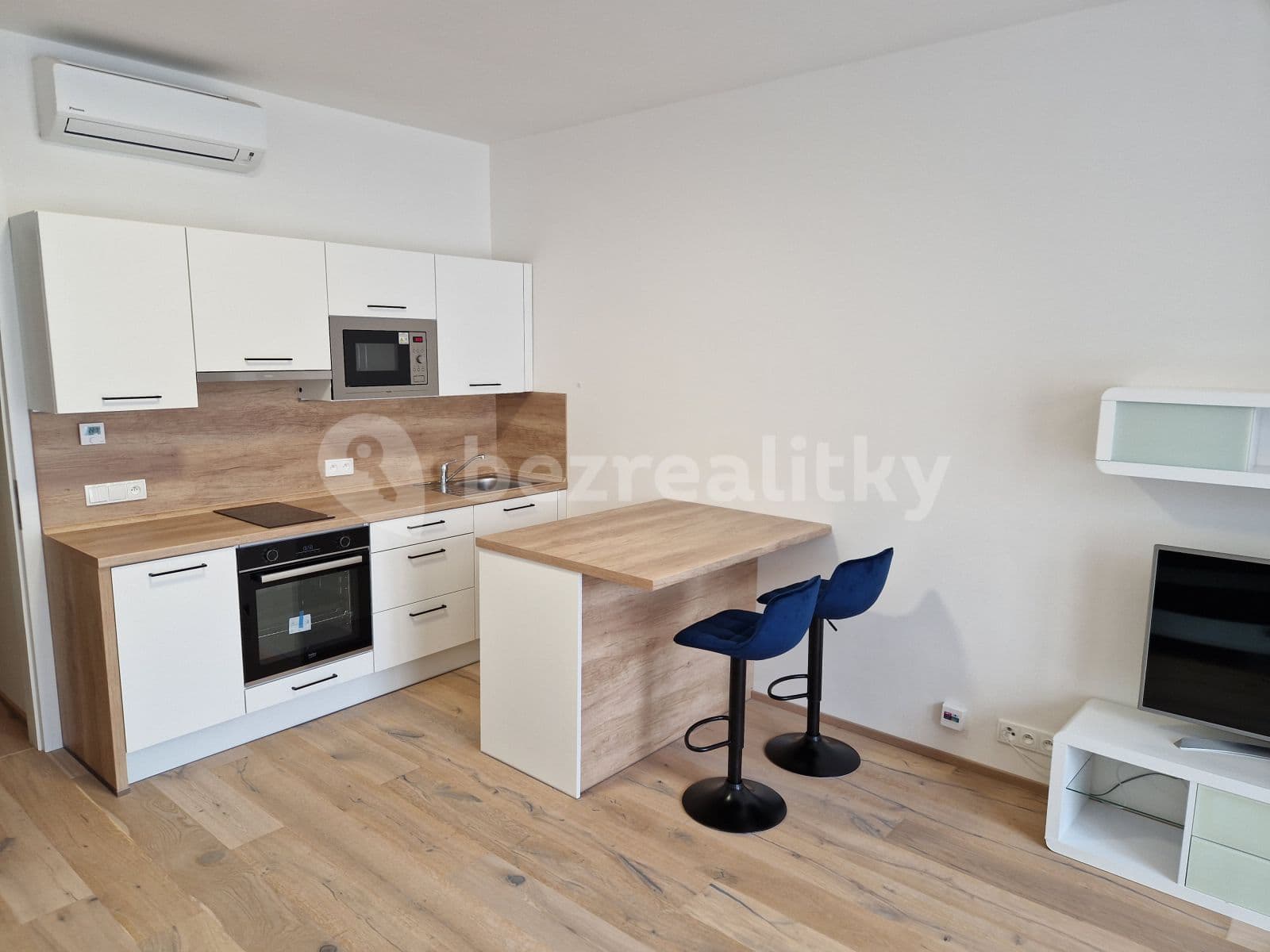 Studio flat to rent, 36 m², Prague, Prague Studio flat to rent, 36 m², Prague, Prague