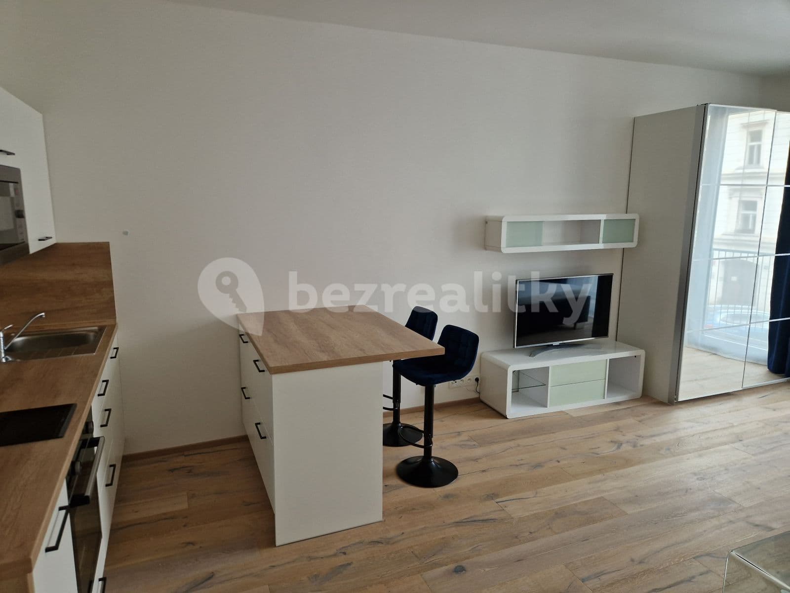 Studio flat to rent, 36 m², Prague, Prague Studio flat to rent, 36 m², Prague, Prague