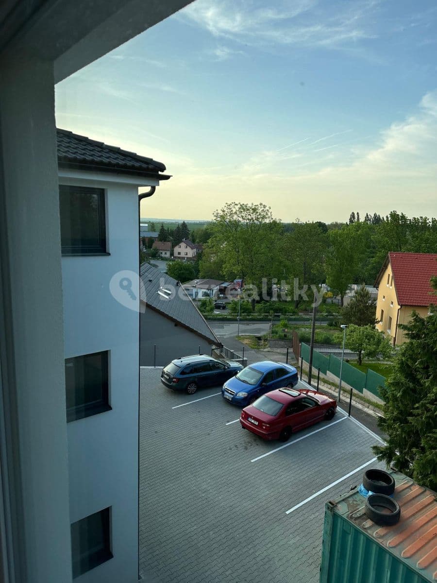 1 bedroom with open-plan kitchen flat to rent, 72 m², Masarykovo nám., Říčany, Středočeský Region 1 bedroom with open-plan kitchen flat to rent, 72 m², Masarykovo nám., Říčany, Středočeský Region