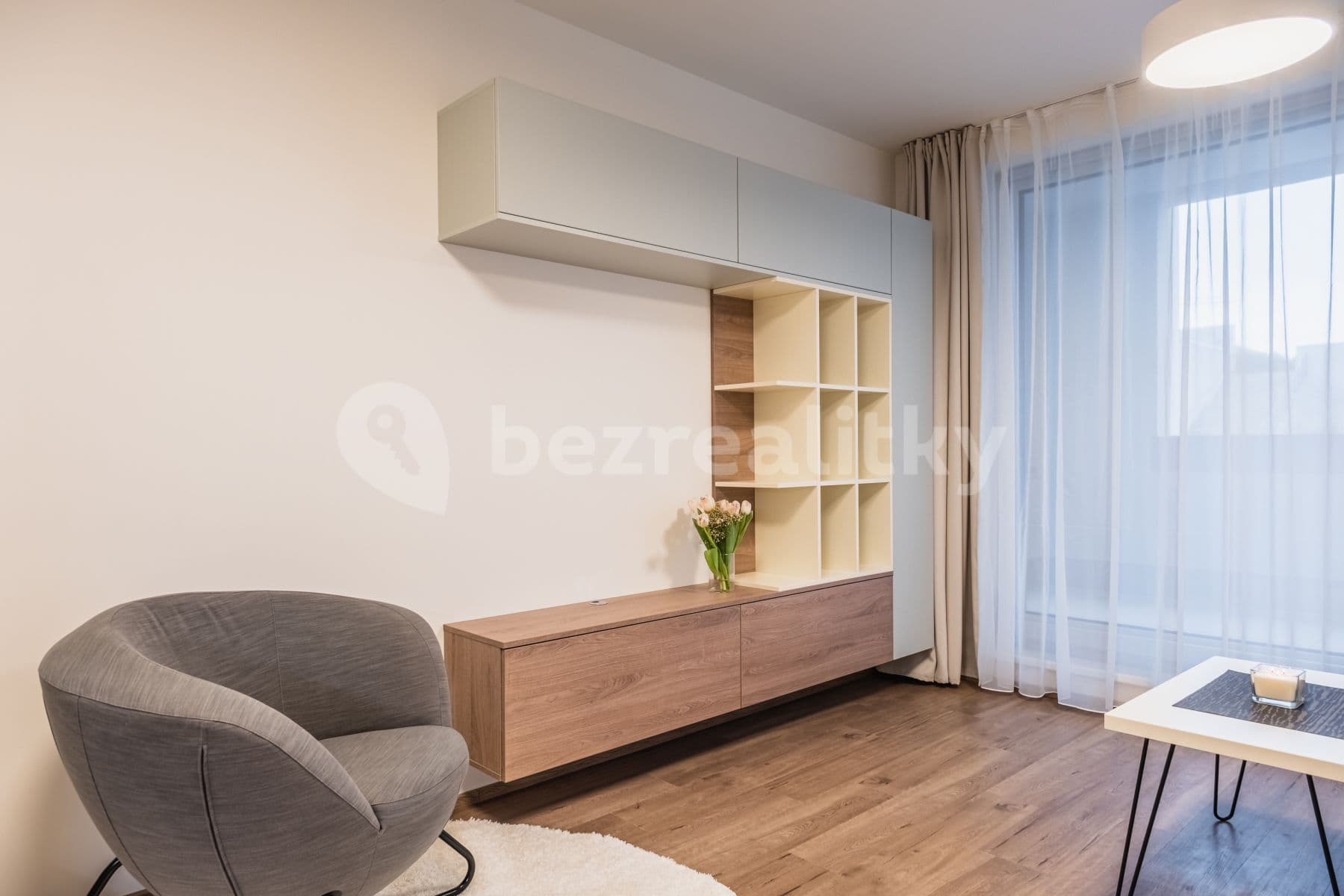 Studio flat to rent, 39 m², Kurta Konráda, Prague, Prague Studio flat to rent, 39 m², Kurta Konráda, Prague, Prague