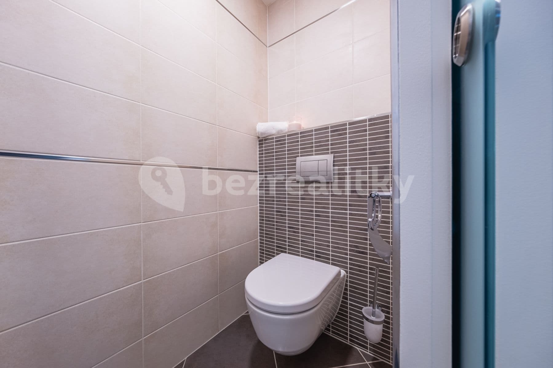 Studio flat to rent, 39 m², Kurta Konráda, Prague, Prague Studio flat to rent, 39 m², Kurta Konráda, Prague, Prague