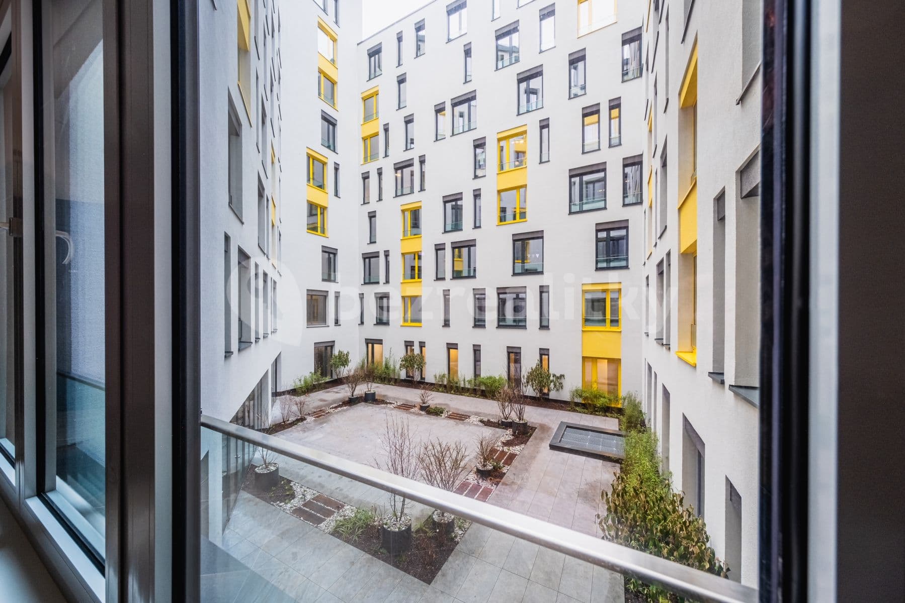 Studio flat to rent, 39 m², Kurta Konráda, Prague, Prague Studio flat to rent, 39 m², Kurta Konráda, Prague, Prague