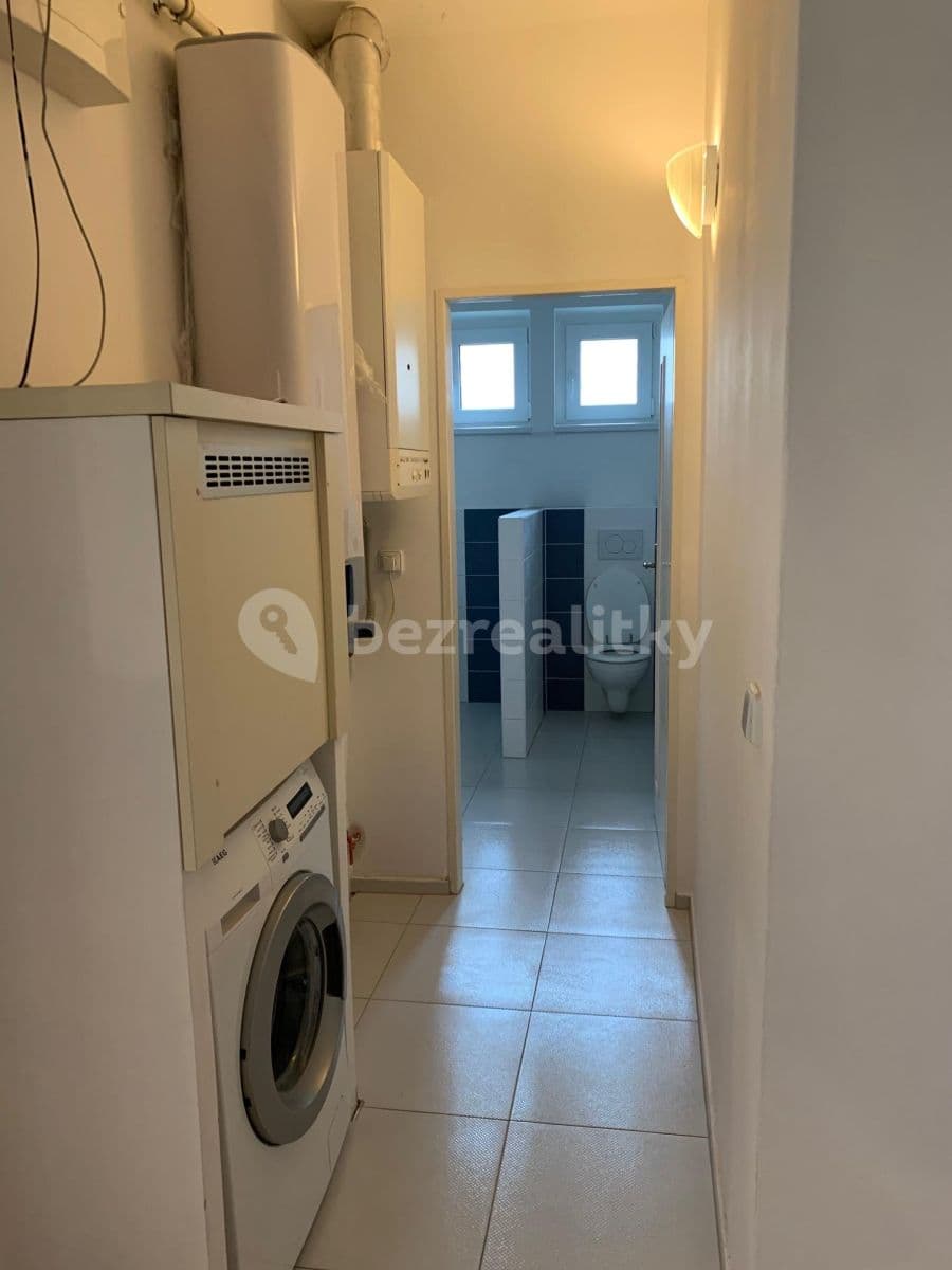 1 bedroom with open-plan kitchen flat to rent, 58 m², Za Vokovickou vozovnou, Prague, Prague 1 bedroom with open-plan kitchen flat to rent, 58 m², Za Vokovickou vozovnou, Prague, Prague