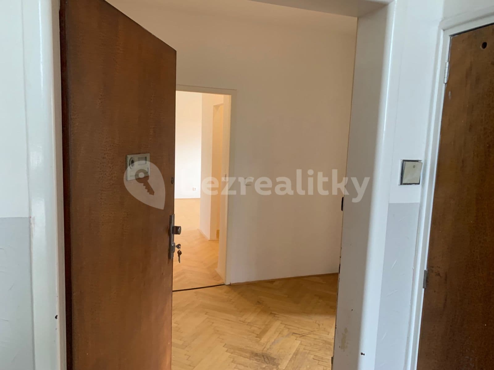 1 bedroom with open-plan kitchen flat to rent, 58 m², Za Vokovickou vozovnou, Prague, Prague 1 bedroom with open-plan kitchen flat to rent, 58 m², Za Vokovickou vozovnou, Prague, Prague