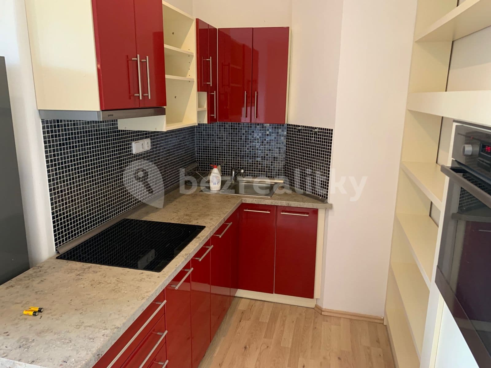 1 bedroom with open-plan kitchen flat to rent, 58 m², Za Vokovickou vozovnou, Prague, Prague 1 bedroom with open-plan kitchen flat to rent, 58 m², Za Vokovickou vozovnou, Prague, Prague