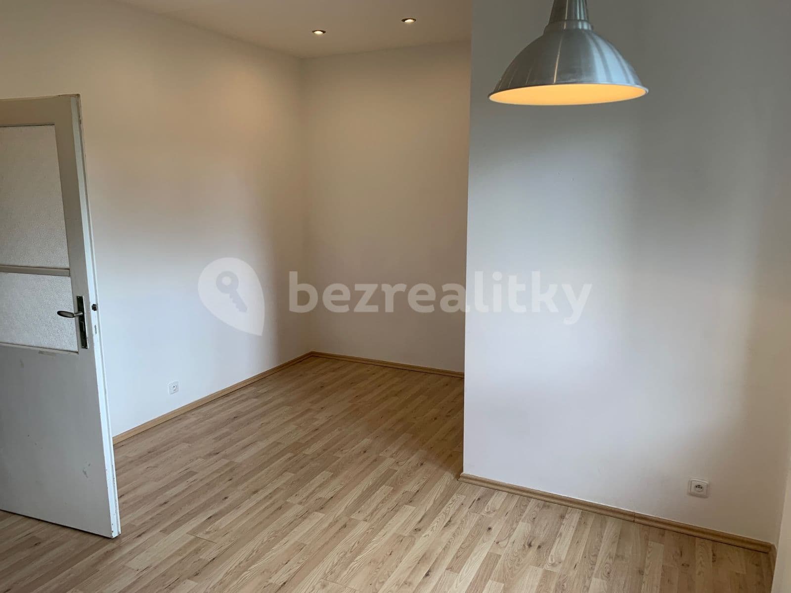 1 bedroom with open-plan kitchen flat to rent, 58 m², Za Vokovickou vozovnou, Prague, Prague 1 bedroom with open-plan kitchen flat to rent, 58 m², Za Vokovickou vozovnou, Prague, Prague