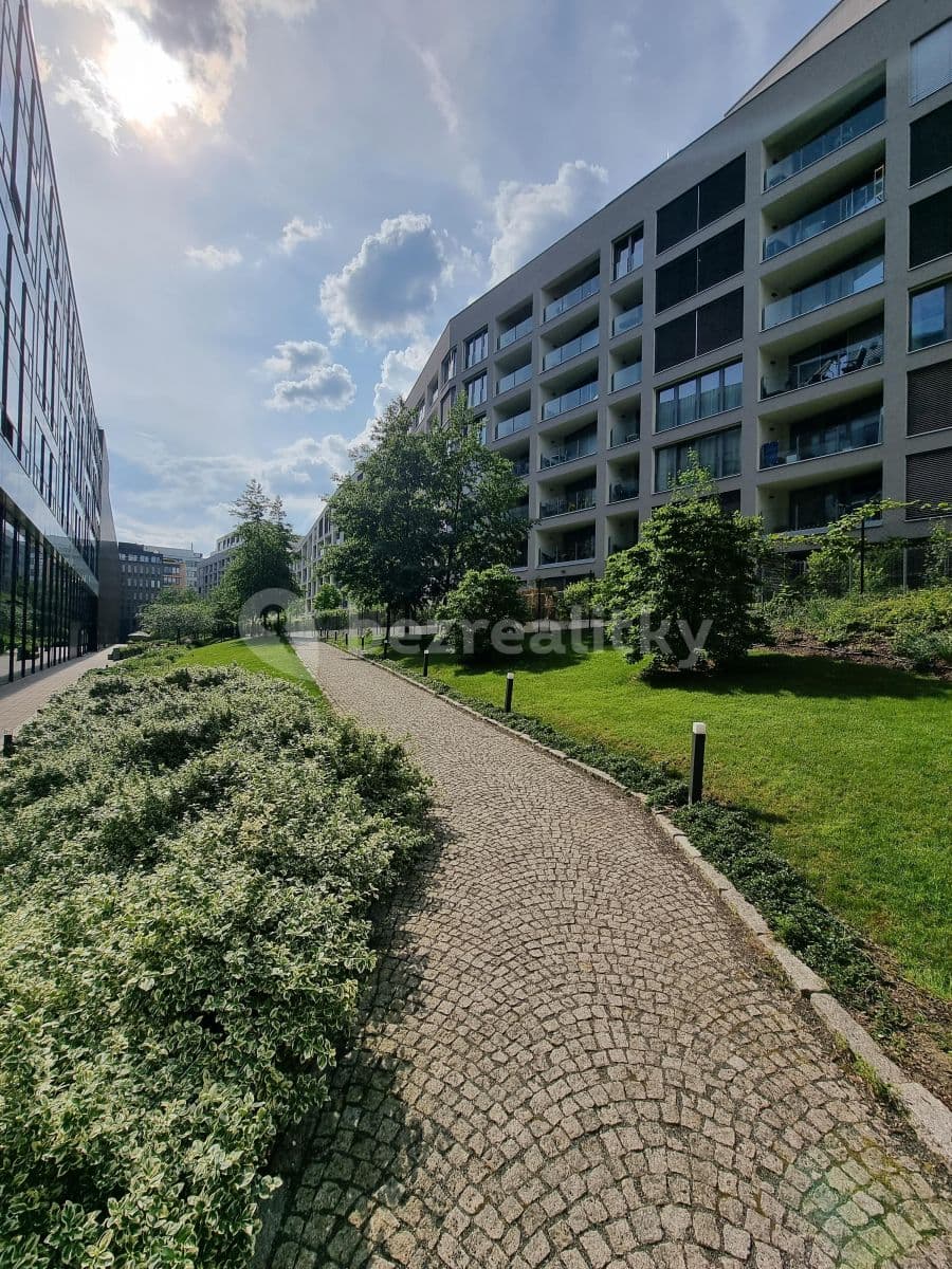 Studio flat to rent, 39 m², U Mlýnského kanálu, Prague, Prague Studio flat to rent, 39 m², U Mlýnského kanálu, Prague, Prague