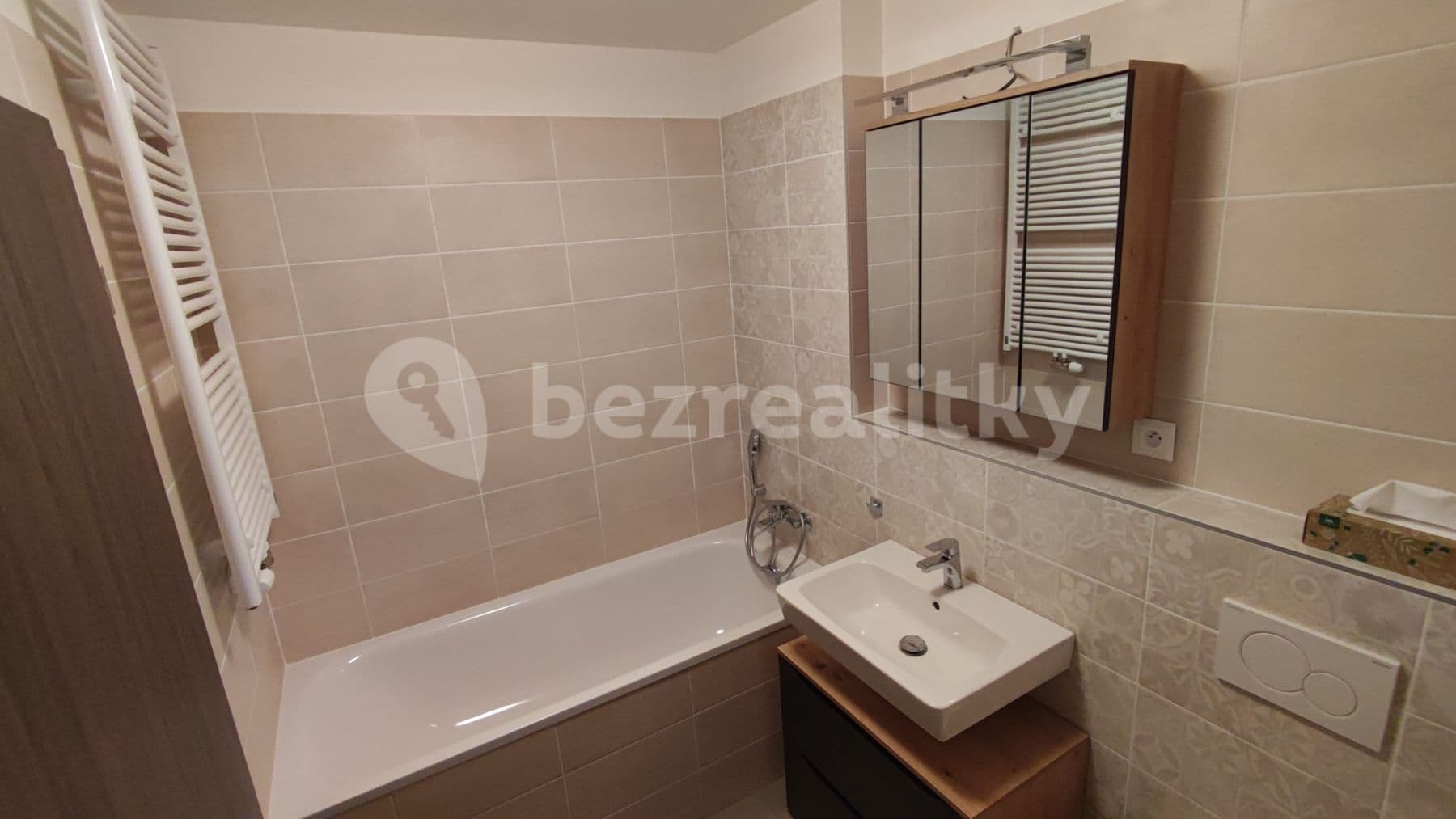1 bedroom with open-plan kitchen flat to rent, 50 m², Chrudim, Pardubický Region 1 bedroom with open-plan kitchen flat to rent, 50 m², Chrudim, Pardubický Region
