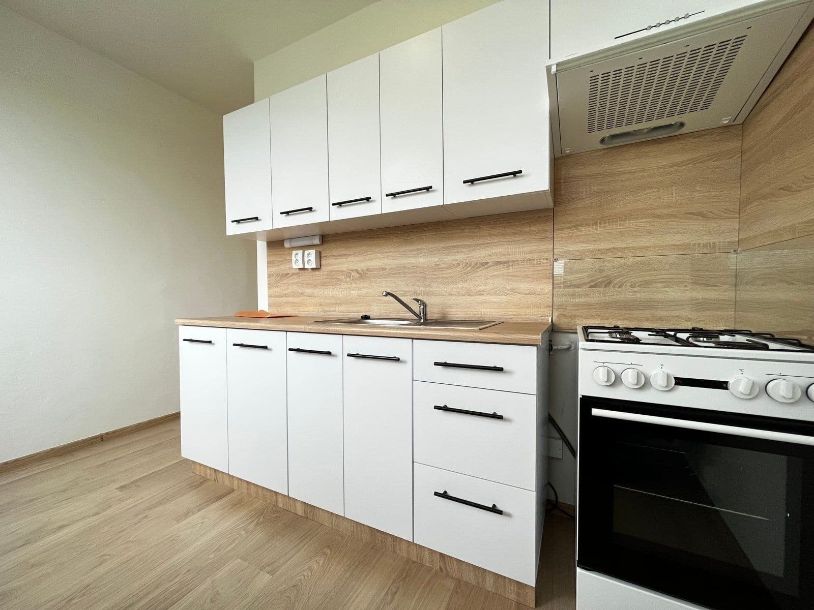 2 bedroom flat to rent, 56 m², Masarykova třída, Orlová, Moravskoslezský Region 2 bedroom flat to rent, 56 m², Masarykova třída, Orlová, Moravskoslezský Region