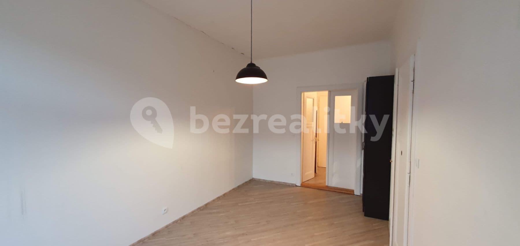 2 bedroom with open-plan kitchen flat to rent, 76 m², Malířská, Prague, Prague 2 bedroom with open-plan kitchen flat to rent, 76 m², Malířská, Prague, Prague