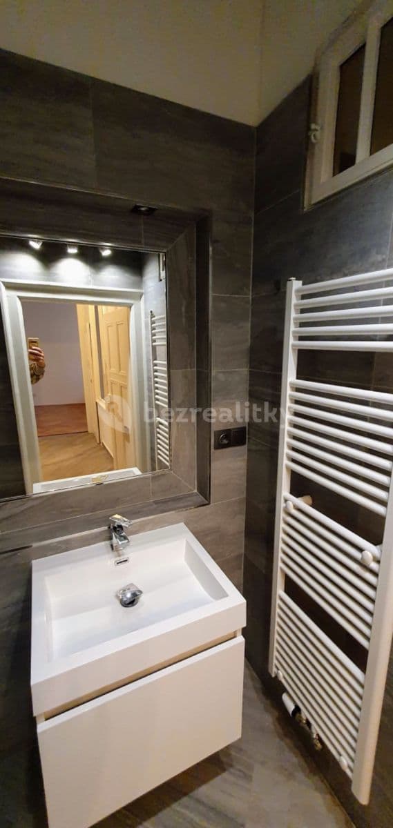 2 bedroom with open-plan kitchen flat to rent, 76 m², Malířská, Prague, Prague 2 bedroom with open-plan kitchen flat to rent, 76 m², Malířská, Prague, Prague