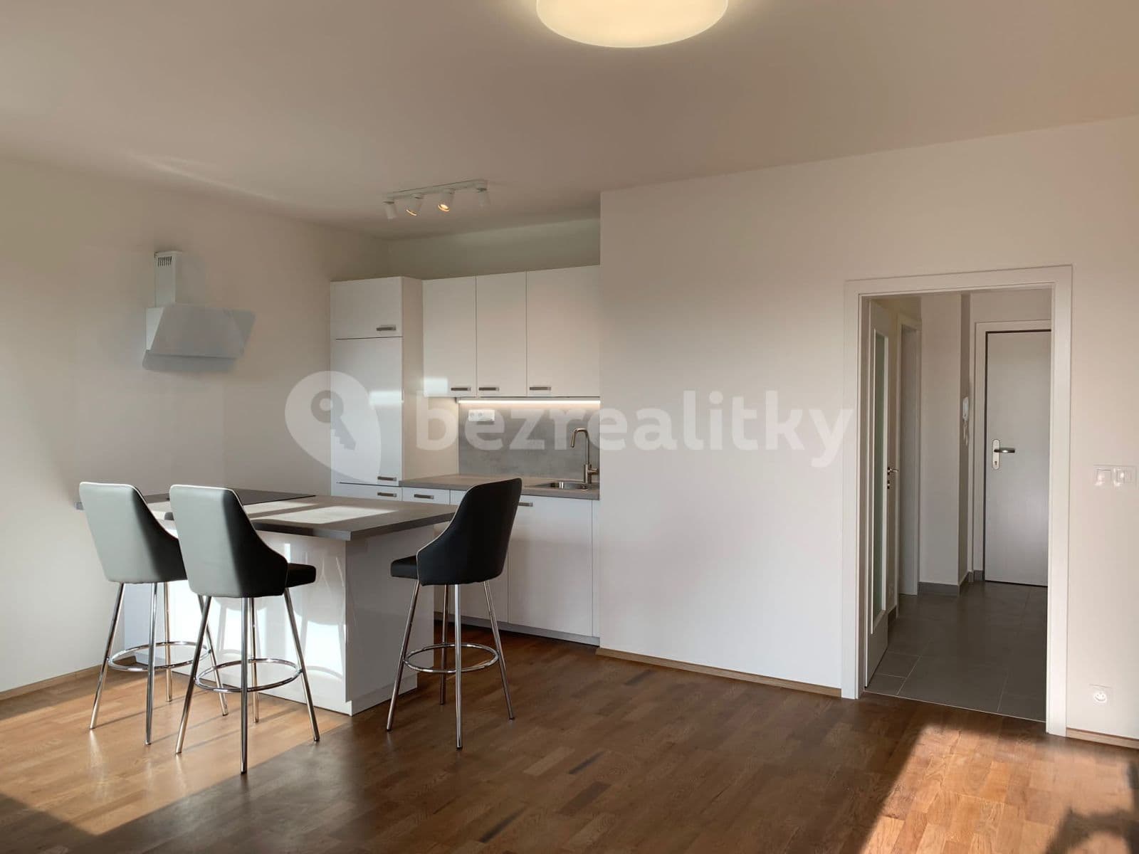 1 bedroom with open-plan kitchen flat to rent, 54 m², Zlochova, Prague, Prague 1 bedroom with open-plan kitchen flat to rent, 54 m², Zlochova, Prague, Prague