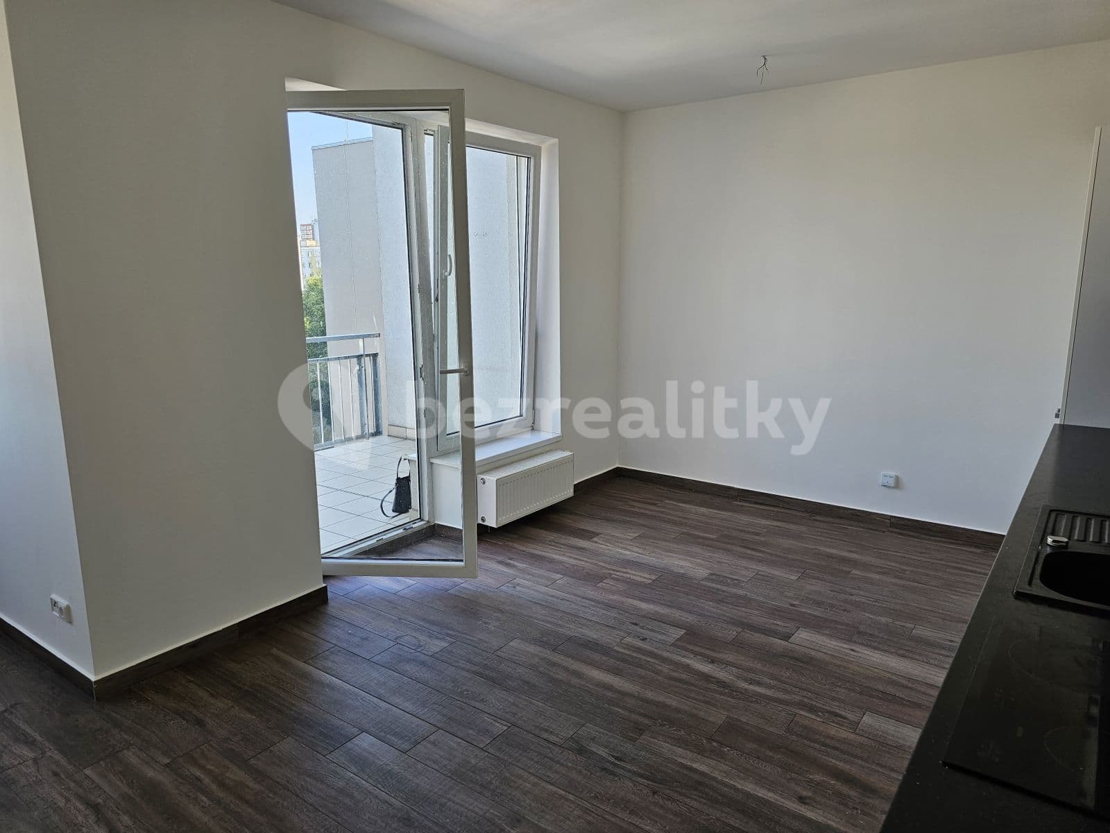 2 bedroom with open-plan kitchen flat to rent, 68 m², Cesta brigádníků, Kralupy nad Vltavou, Středočeský Region 2 bedroom with open-plan kitchen flat to rent, 68 m², Cesta brigádníků, Kralupy nad Vltavou, Středočeský Region