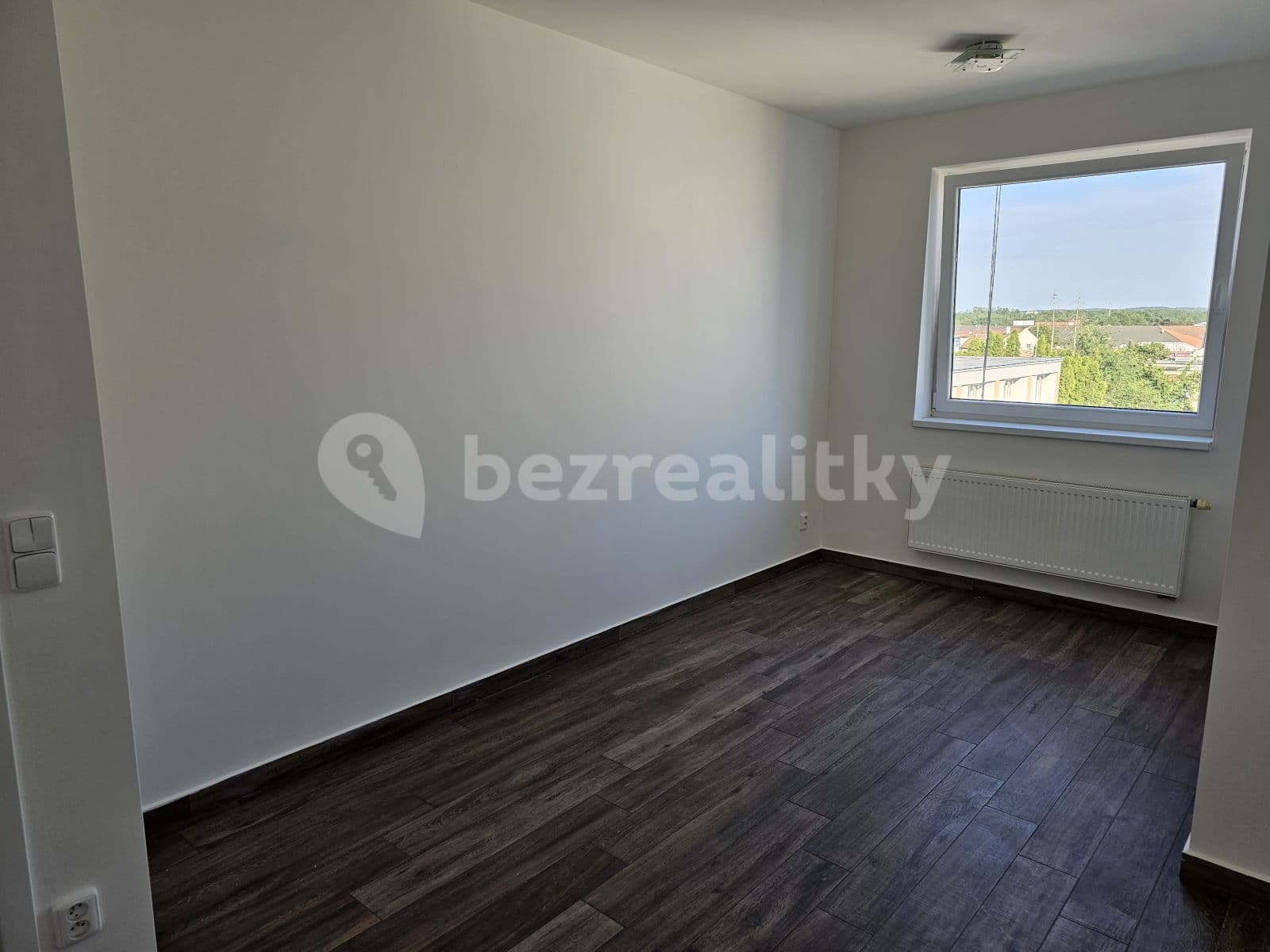 2 bedroom with open-plan kitchen flat to rent, 68 m², Cesta brigádníků, Kralupy nad Vltavou, Středočeský Region 2 bedroom with open-plan kitchen flat to rent, 68 m², Cesta brigádníků, Kralupy nad Vltavou, Středočeský Region