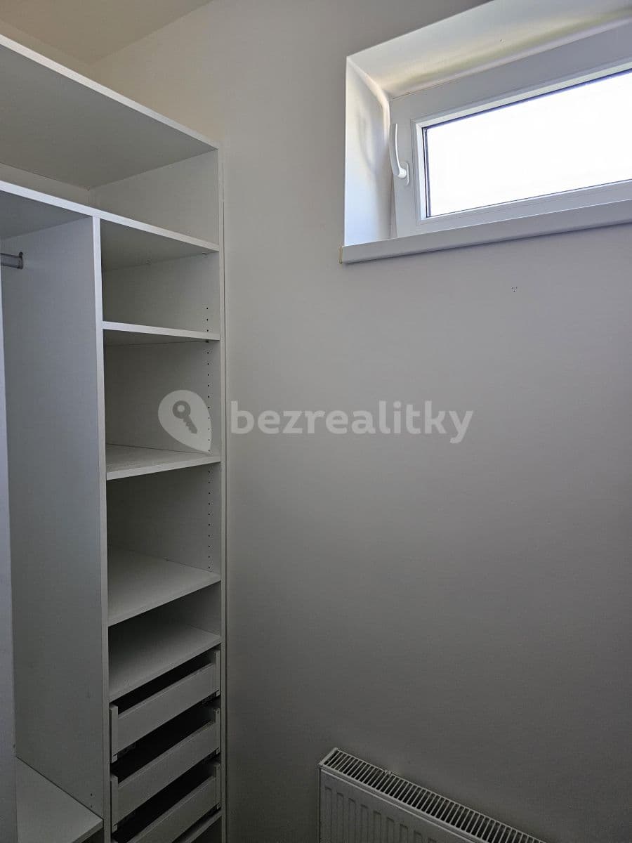 2 bedroom with open-plan kitchen flat to rent, 68 m², Cesta brigádníků, Kralupy nad Vltavou, Středočeský Region 2 bedroom with open-plan kitchen flat to rent, 68 m², Cesta brigádníků, Kralupy nad Vltavou, Středočeský Region