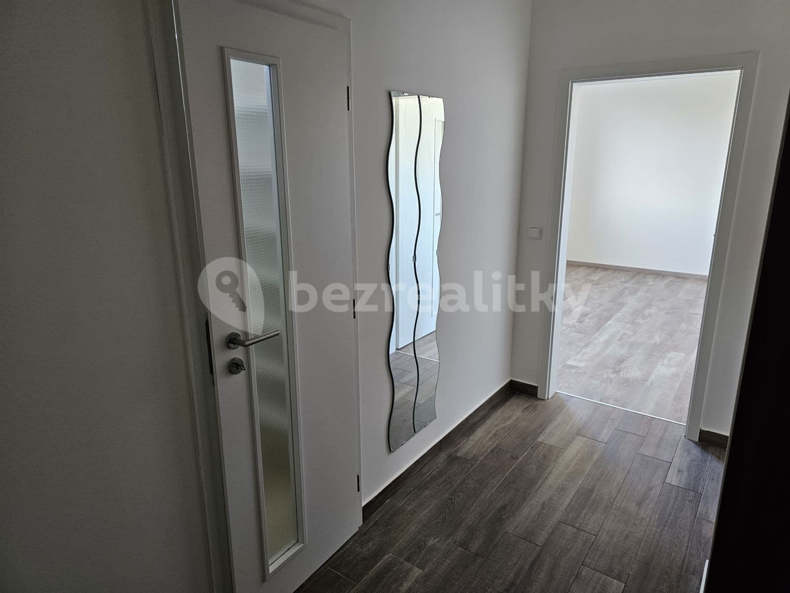 2 bedroom with open-plan kitchen flat to rent, 68 m², Cesta brigádníků, Kralupy nad Vltavou, Středočeský Region 2 bedroom with open-plan kitchen flat to rent, 68 m², Cesta brigádníků, Kralupy nad Vltavou, Středočeský Region
