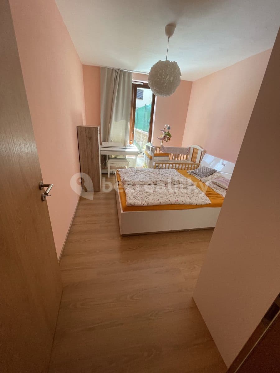 1 bedroom with open-plan kitchen flat to rent, 53 m², Fojtova, Prague, Prague