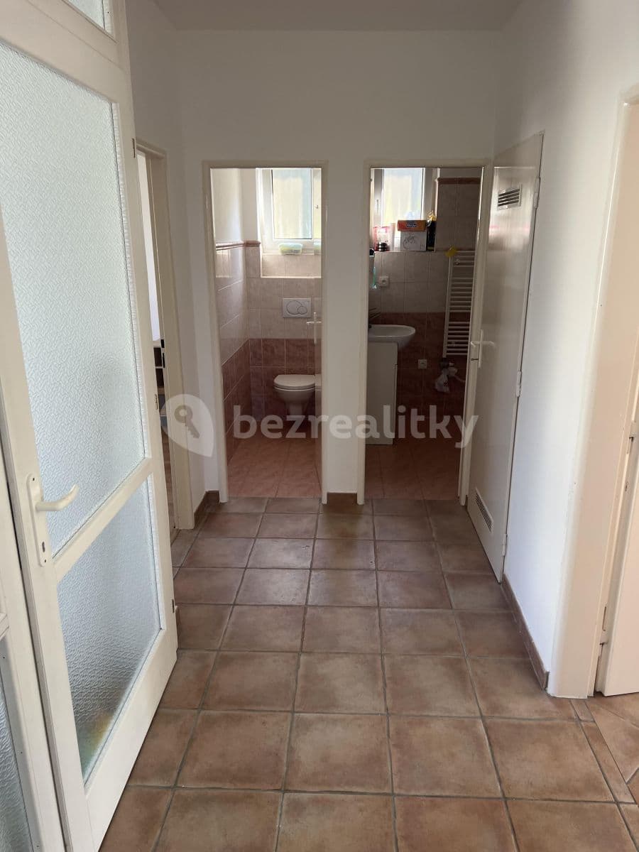 2 bedroom with open-plan kitchen flat to rent, 138 m², Vitáskova, Brno, Jihomoravský Region 2 bedroom with open-plan kitchen flat to rent, 138 m², Vitáskova, Brno, Jihomoravský Region