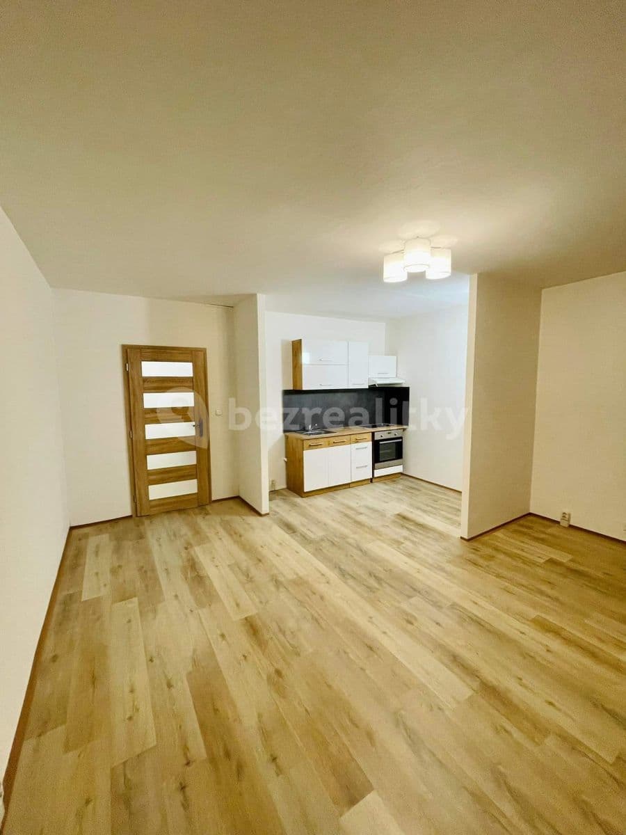 Studio flat to rent, 36 m², Spartakiádní, Ústí nad Labem, Ústecký Region Studio flat to rent, 36 m², Spartakiádní, Ústí nad Labem, Ústecký Region