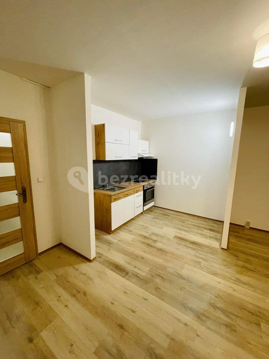 Studio flat to rent, 36 m², Spartakiádní, Ústí nad Labem, Ústecký Region Studio flat to rent, 36 m², Spartakiádní, Ústí nad Labem, Ústecký Region