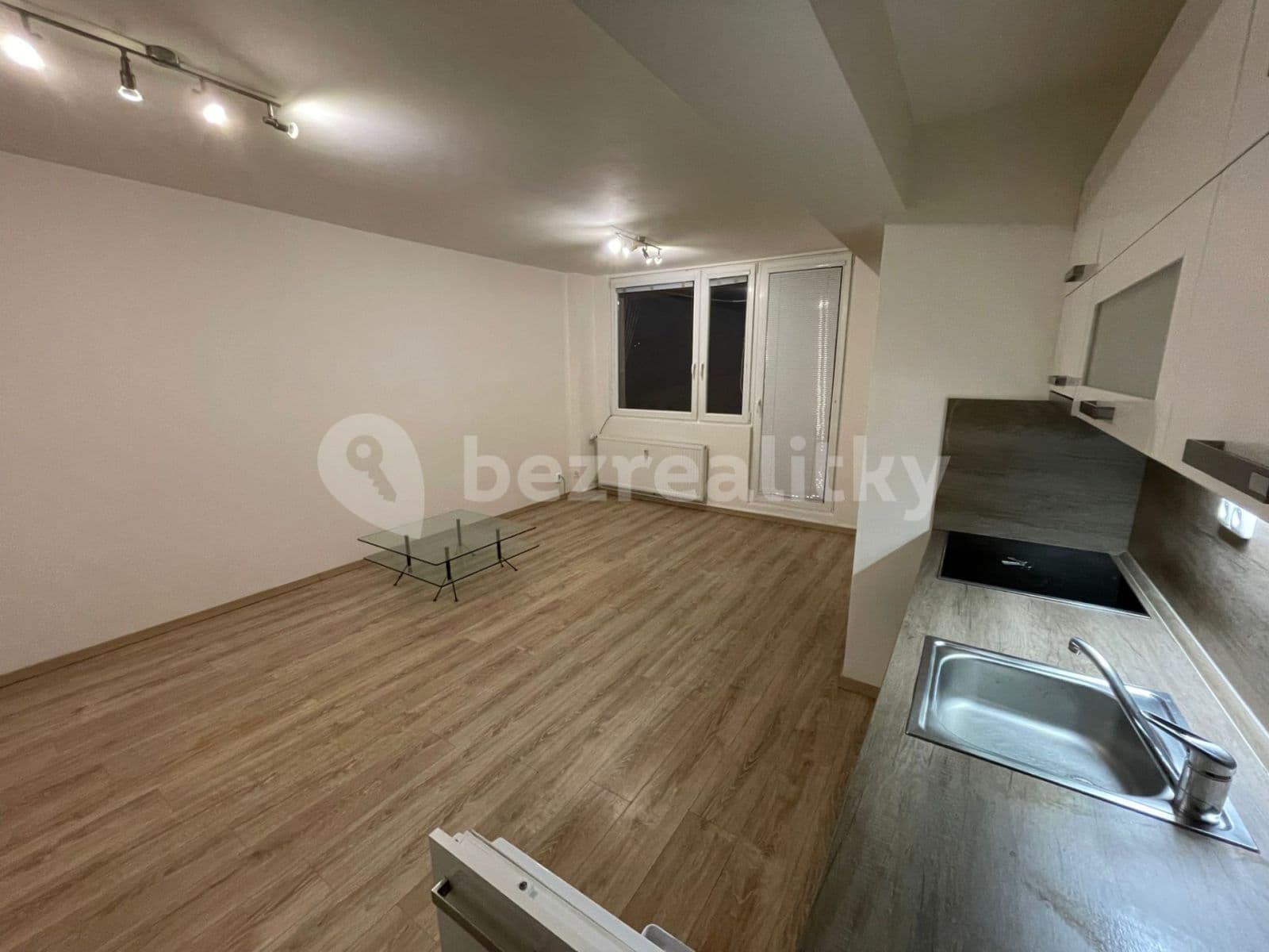 1 bedroom with open-plan kitchen flat to rent, 50 m², Na Klášteře, Beroun, Středočeský Region 1 bedroom with open-plan kitchen flat to rent, 50 m², Na Klášteře, Beroun, Středočeský Region