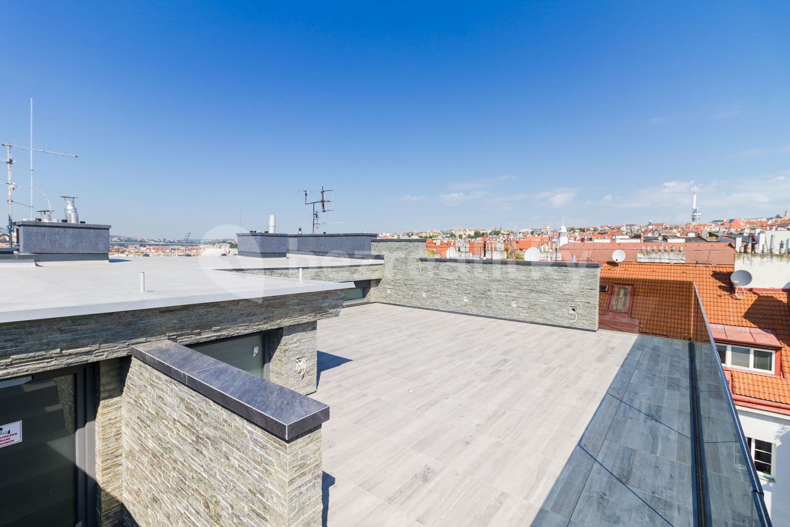 1 bedroom with open-plan kitchen flat to rent, 51 m², Na Louži, Prague, Prague 1 bedroom with open-plan kitchen flat to rent, 51 m², Na Louži, Prague, Prague