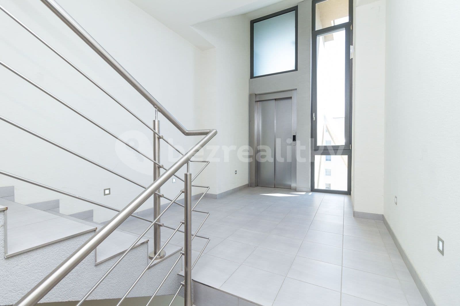 1 bedroom with open-plan kitchen flat to rent, 51 m², Na Louži, Prague, Prague 1 bedroom with open-plan kitchen flat to rent, 51 m², Na Louži, Prague, Prague