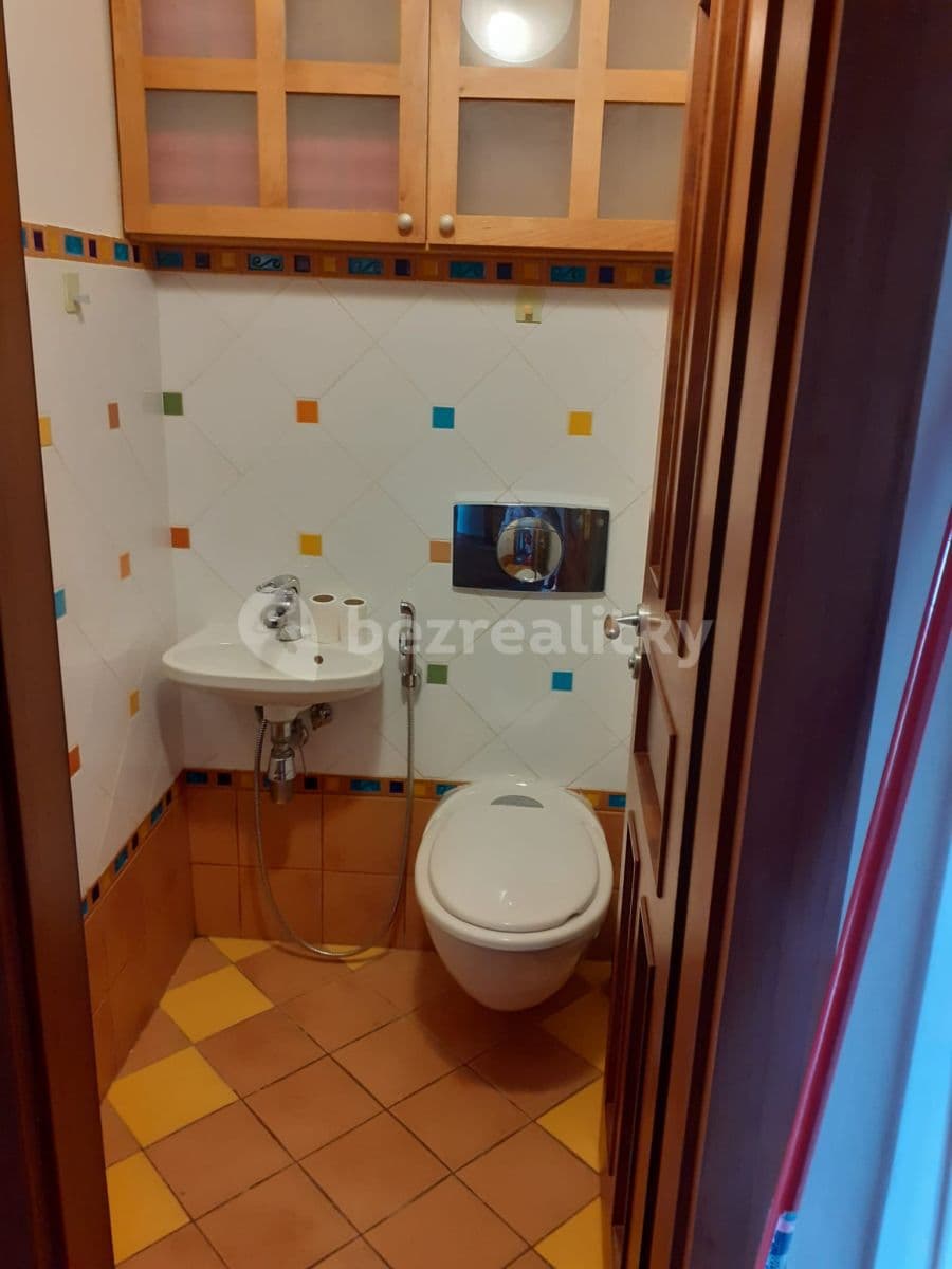 5 bedroom flat to rent, 160 m², 28. pluku, Prague, Prague 5 bedroom flat to rent, 160 m², 28. pluku, Prague, Prague