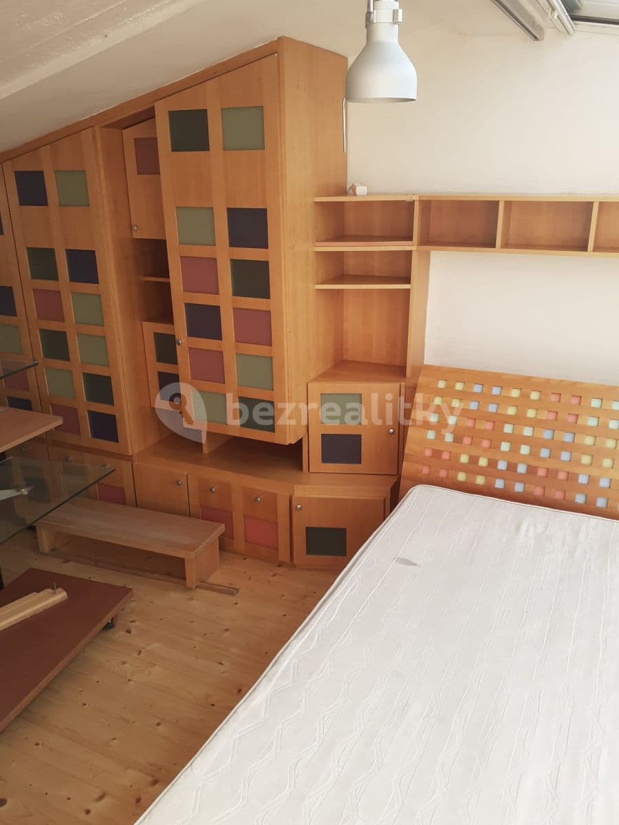 5 bedroom flat to rent, 160 m², 28. pluku, Prague, Prague 5 bedroom flat to rent, 160 m², 28. pluku, Prague, Prague