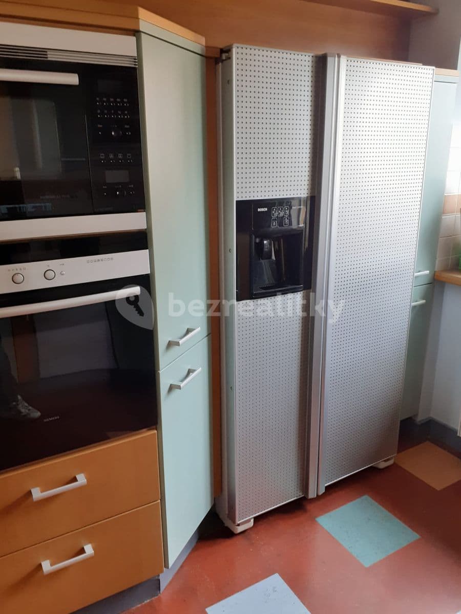 5 bedroom flat to rent, 160 m², 28. pluku, Prague, Prague 5 bedroom flat to rent, 160 m², 28. pluku, Prague, Prague