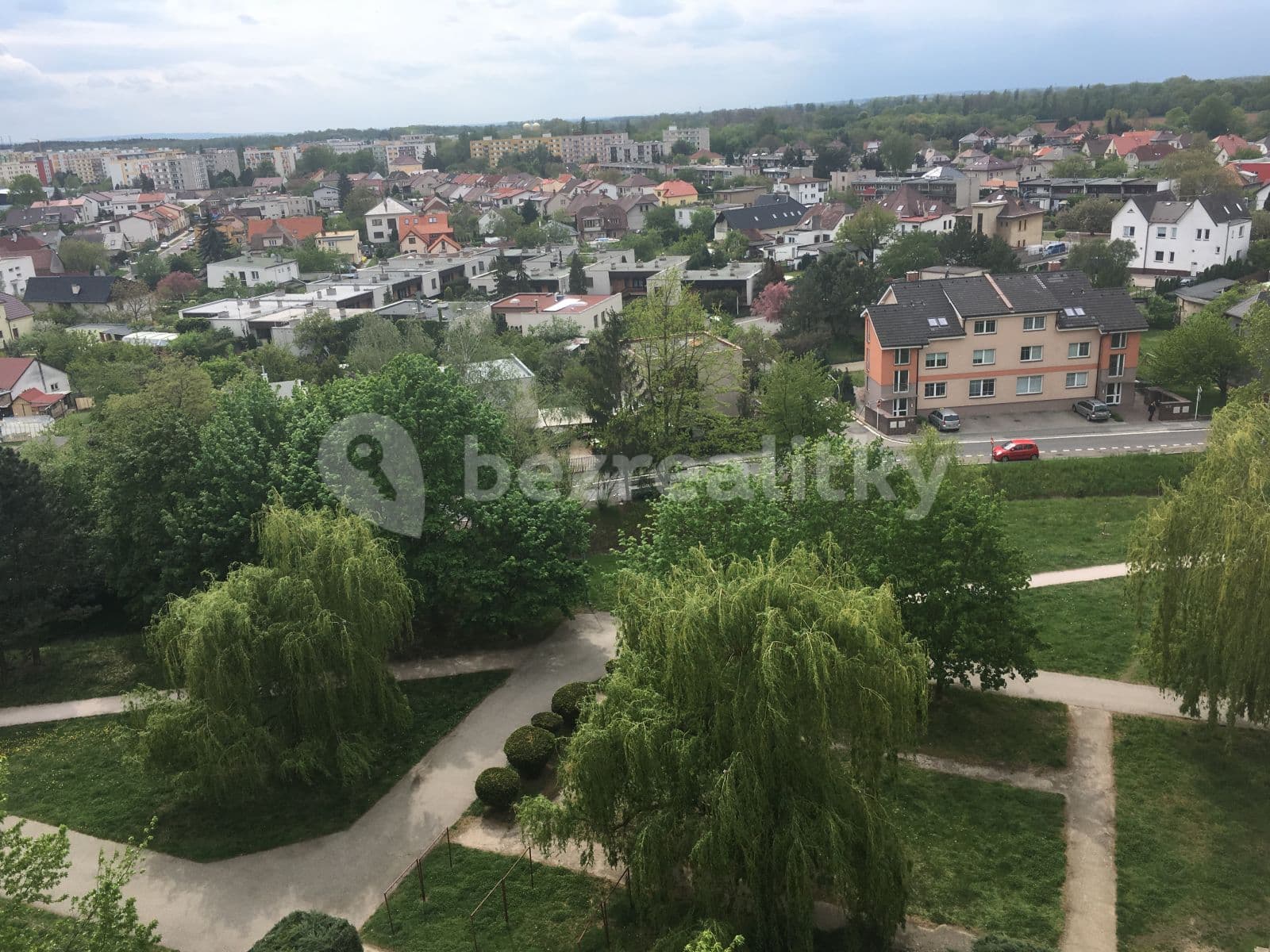 1 bedroom with open-plan kitchen flat to rent, 45 m², třída Edvarda Beneše, Hradec Králové, Královéhradecký Region 1 bedroom with open-plan kitchen flat to rent, 45 m², třída Edvarda Beneše, Hradec Králové, Královéhradecký Region