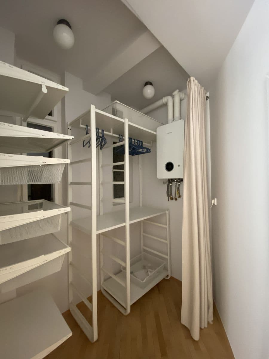 2 bedroom with open-plan kitchen flat to rent, 77 m², Dr. Zikmunda Wintra, Prague, Prague 2 bedroom with open-plan kitchen flat to rent, 77 m², Dr. Zikmunda Wintra, Prague, Prague