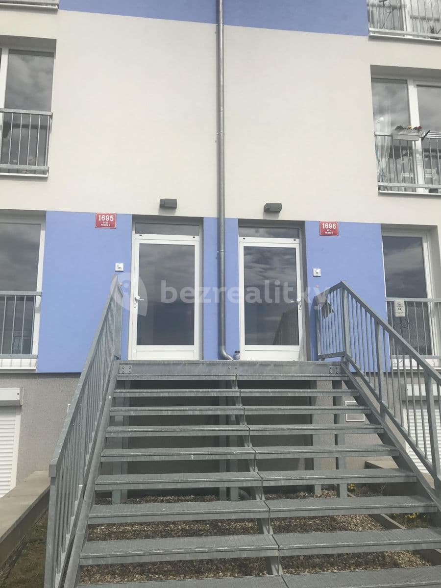 2 bedroom with open-plan kitchen flat to rent, 58 m², Tálínská, Prague, Prague 2 bedroom with open-plan kitchen flat to rent, 58 m², Tálínská, Prague, Prague