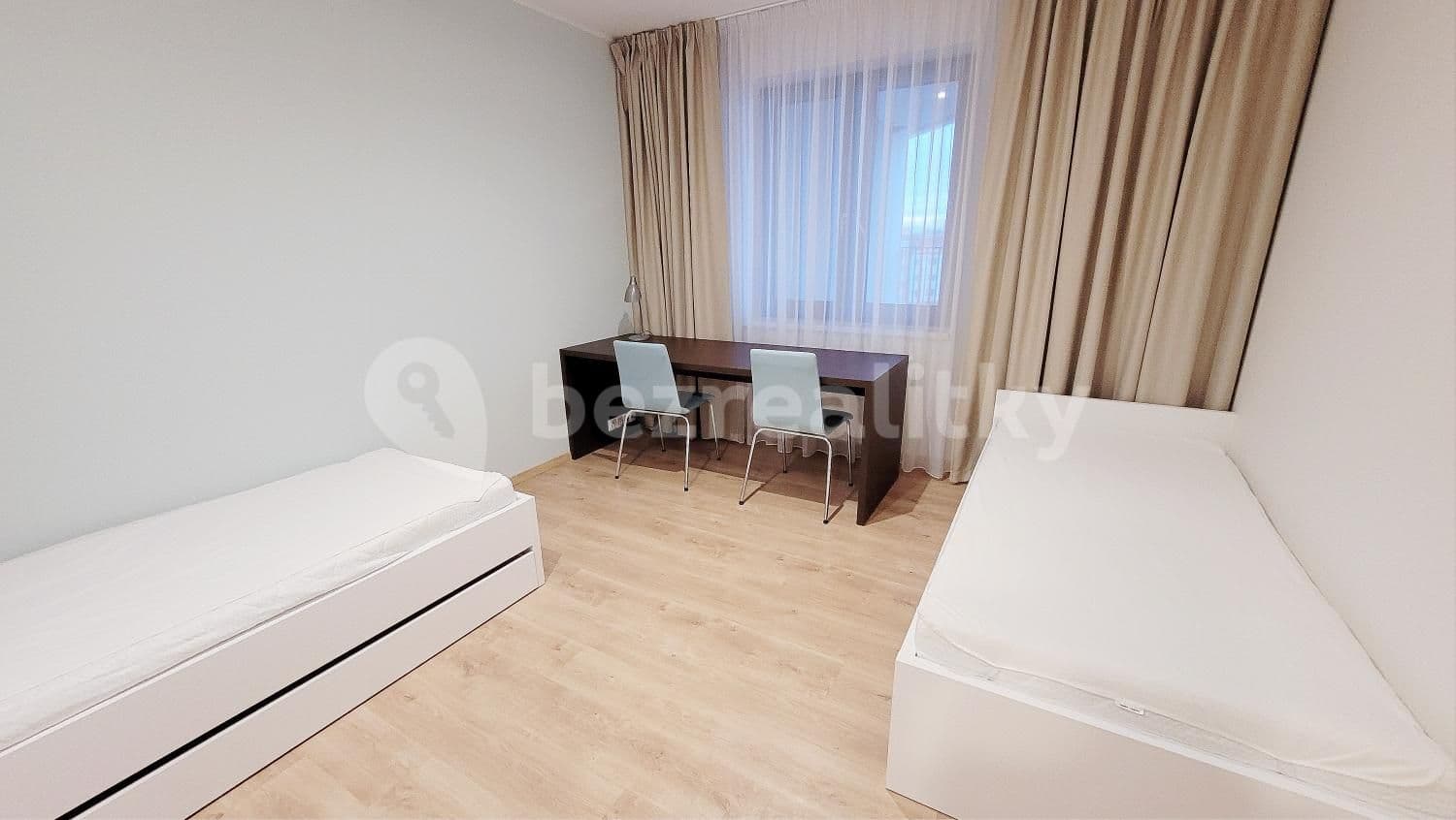 2 bedroom with open-plan kitchen flat to rent, 69 m², Mukařovského, Prague, Prague 2 bedroom with open-plan kitchen flat to rent, 69 m², Mukařovského, Prague, Prague