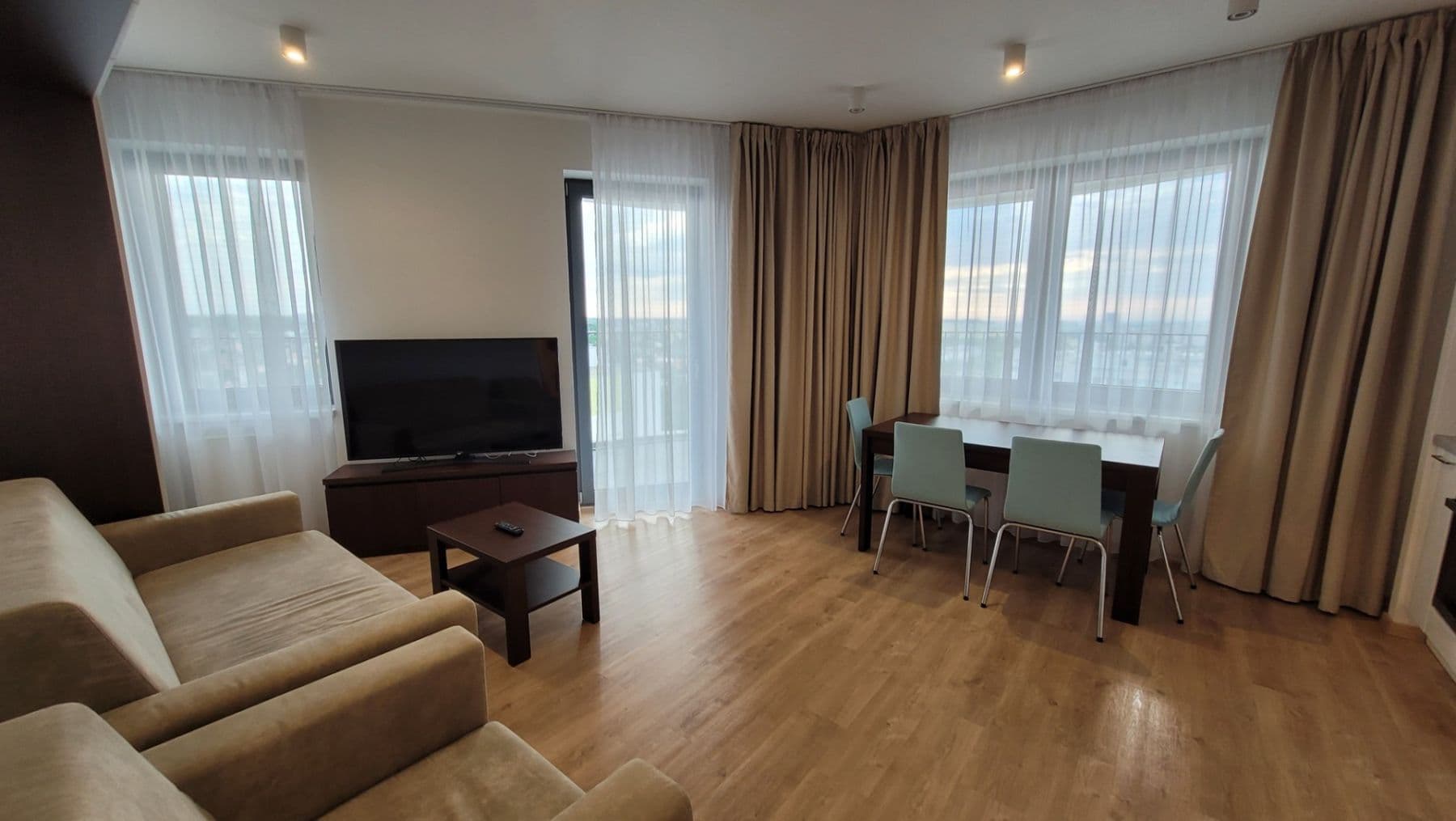 2 bedroom with open-plan kitchen flat to rent, 69 m², Mukařovského, Prague, Prague 2 bedroom with open-plan kitchen flat to rent, 69 m², Mukařovského, Prague, Prague