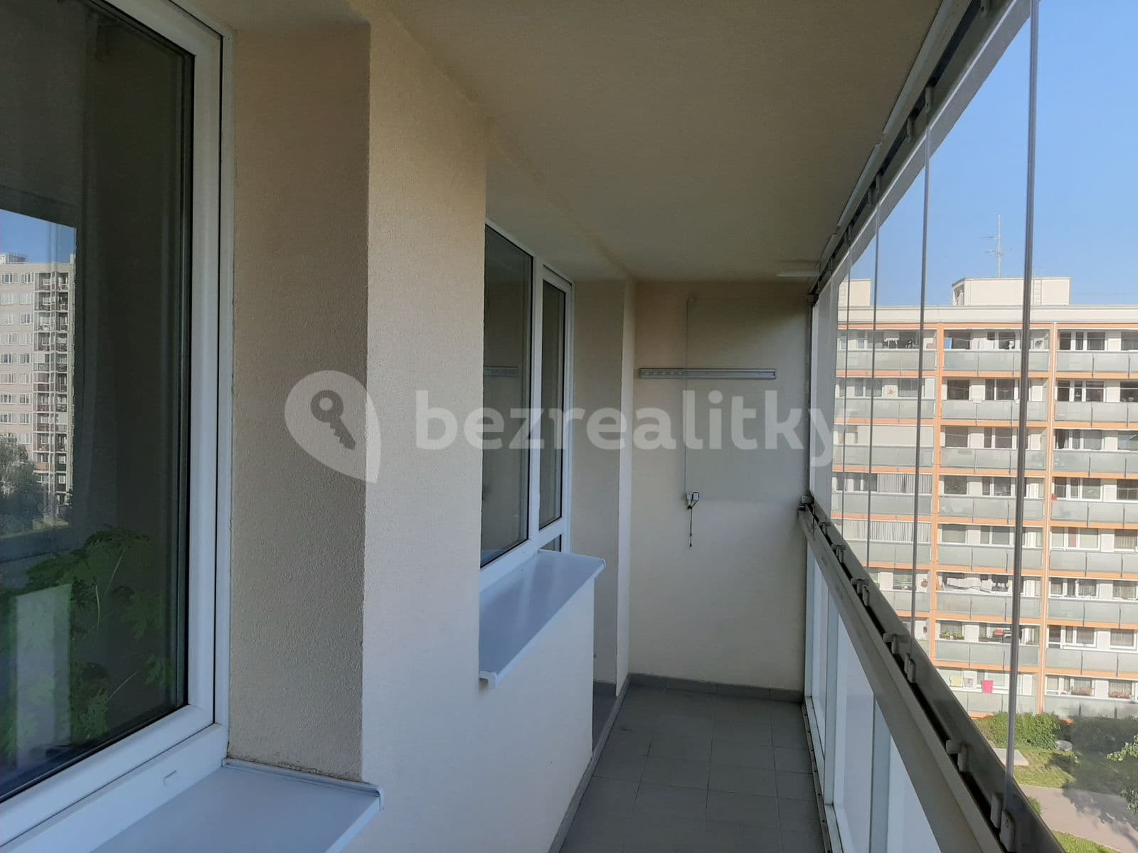 3 bedroom flat to rent, 92 m², Španielova, Prague, Prague 3 bedroom flat to rent, 92 m², Španielova, Prague, Prague