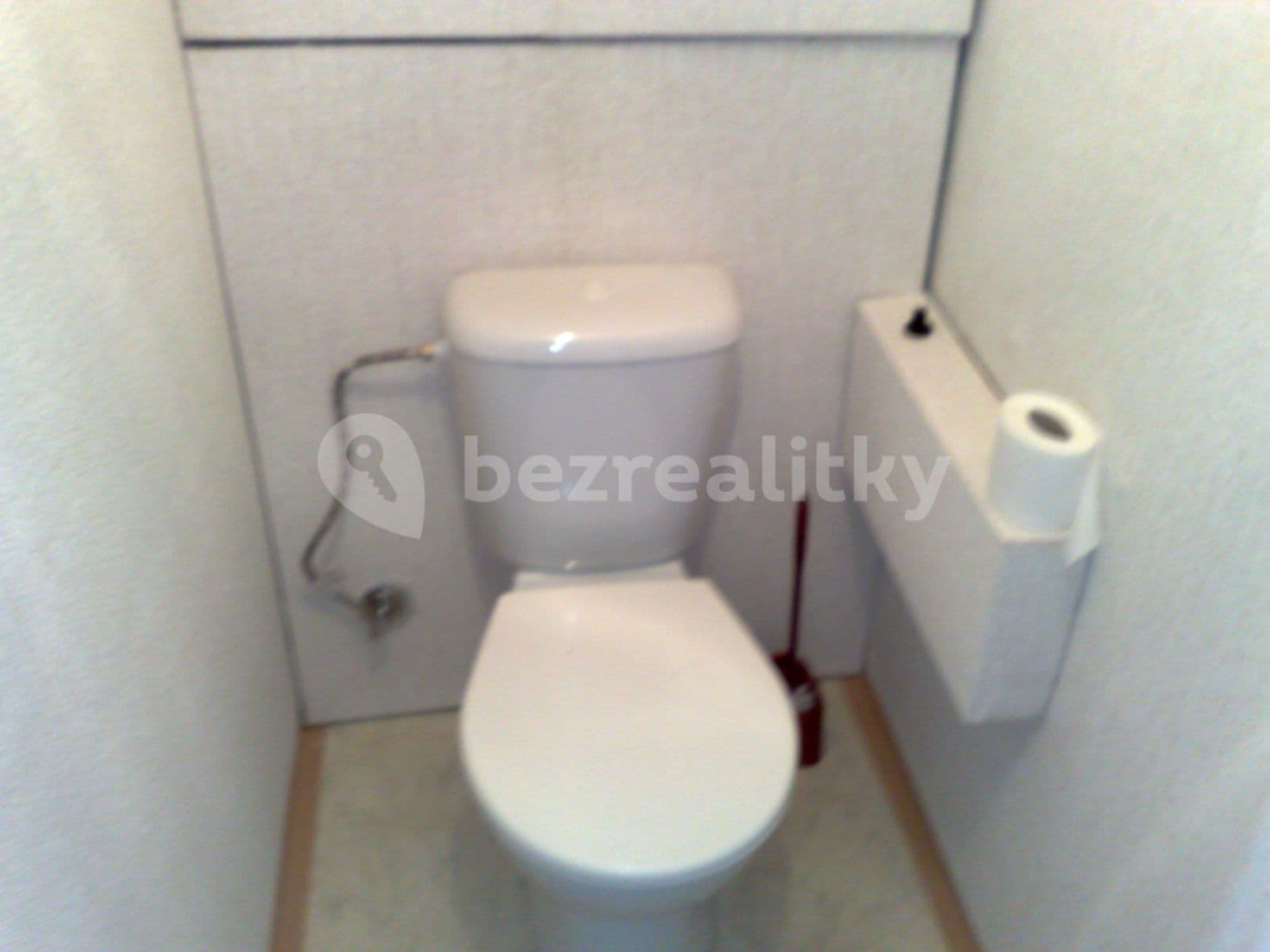 3 bedroom flat to rent, 92 m², Španielova, Prague, Prague 3 bedroom flat to rent, 92 m², Španielova, Prague, Prague