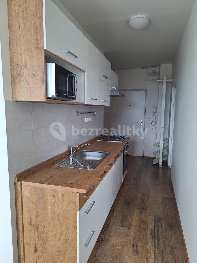 1 bedroom flat to rent, 55 m², Komenského náměstí, Říčany, Středočeský Region 1 bedroom flat to rent, 55 m², Komenského náměstí, Říčany, Středočeský Region