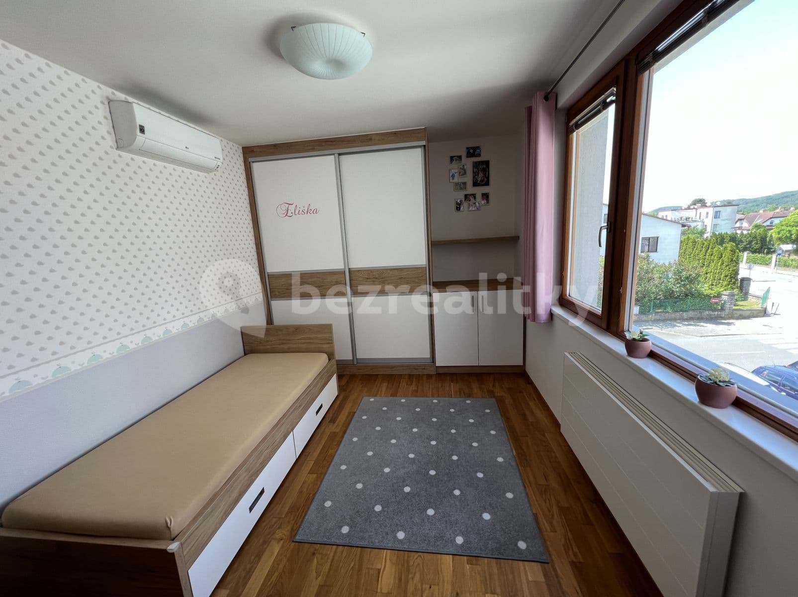2 bedroom with open-plan kitchen flat to rent, 102 m², Mokropeská, Černošice, Středočeský Region 2 bedroom with open-plan kitchen flat to rent, 102 m², Mokropeská, Černošice, Středočeský Region