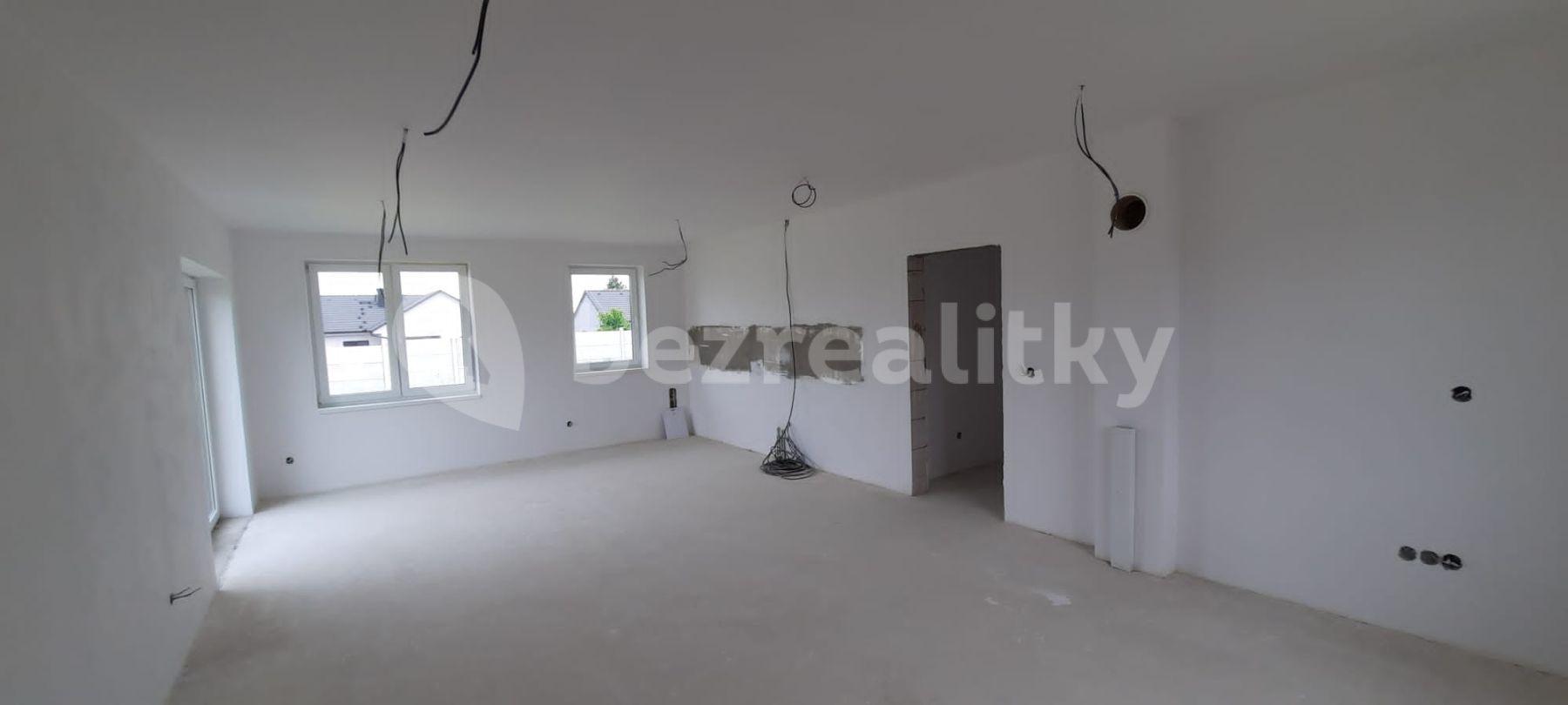 house for sale, 185 m², Na Kopečku, Běrunice, Středočeský Region