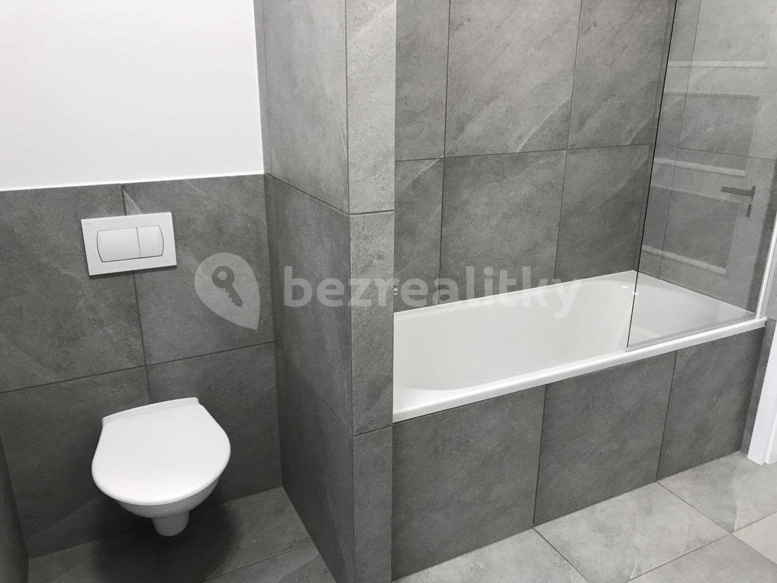 house to rent, 958 m², Malá Hraštice, Středočeský Region house to rent, 958 m², Malá Hraštice, Středočeský Region