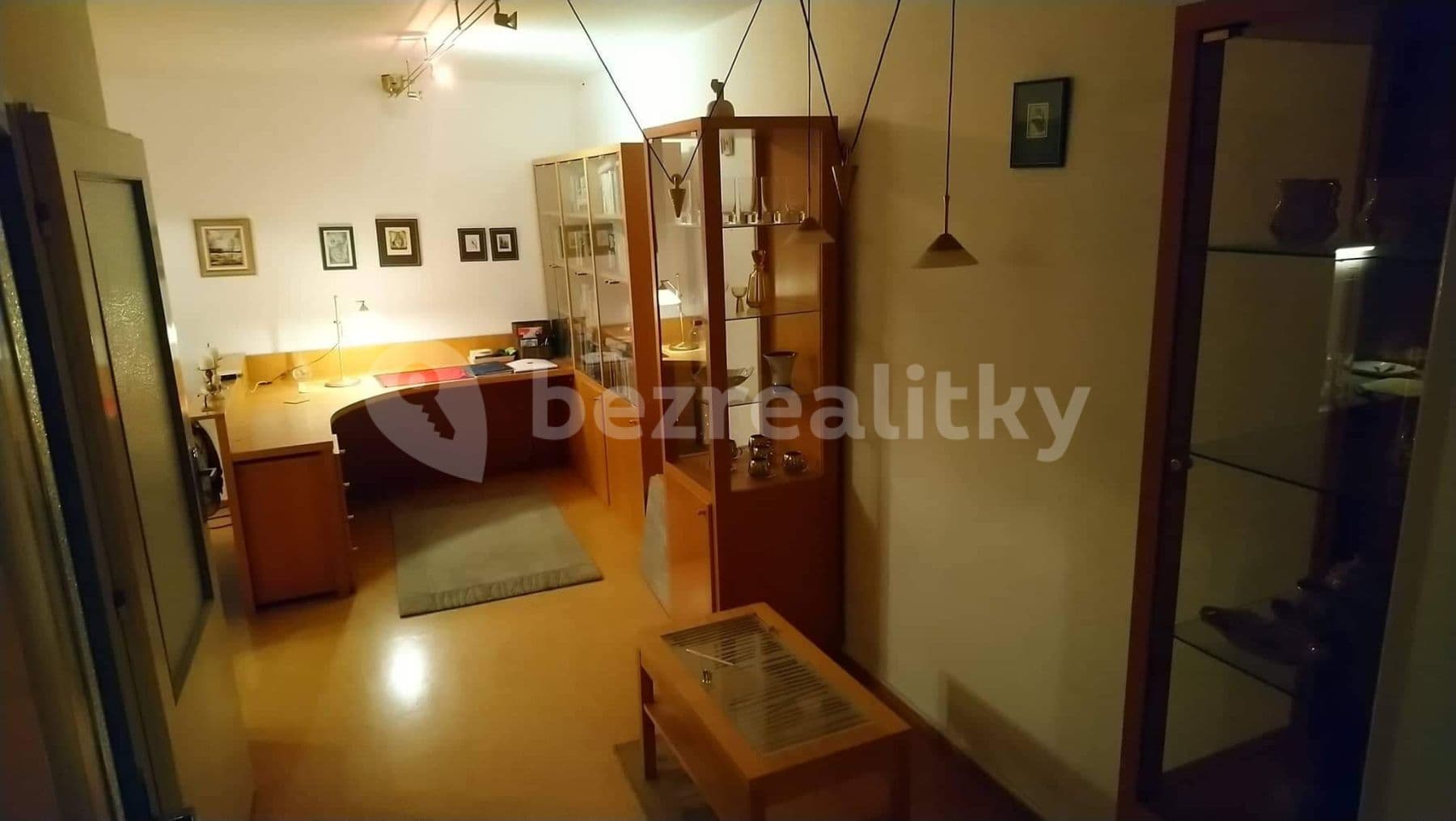 3 bedroom flat to rent, 88 m², Tlustého, Prague, Prague 3 bedroom flat to rent, 88 m², Tlustého, Prague, Prague
