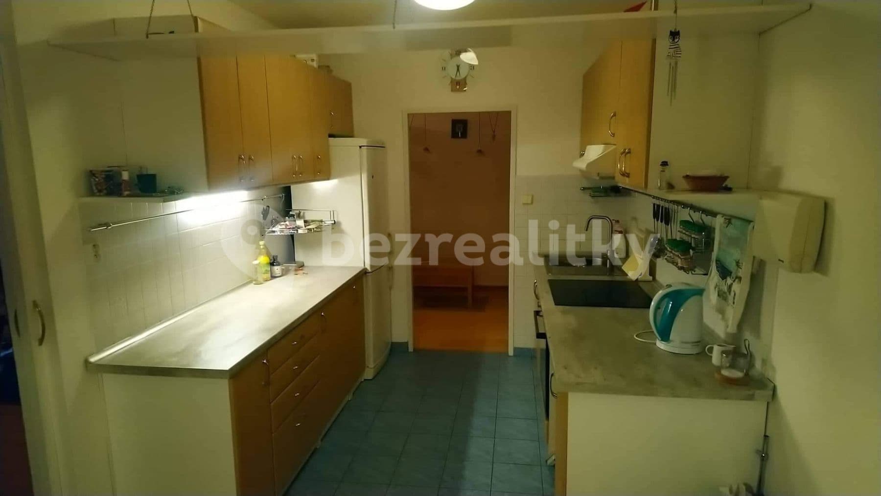 3 bedroom flat to rent, 88 m², Tlustého, Prague, Prague 3 bedroom flat to rent, 88 m², Tlustého, Prague, Prague