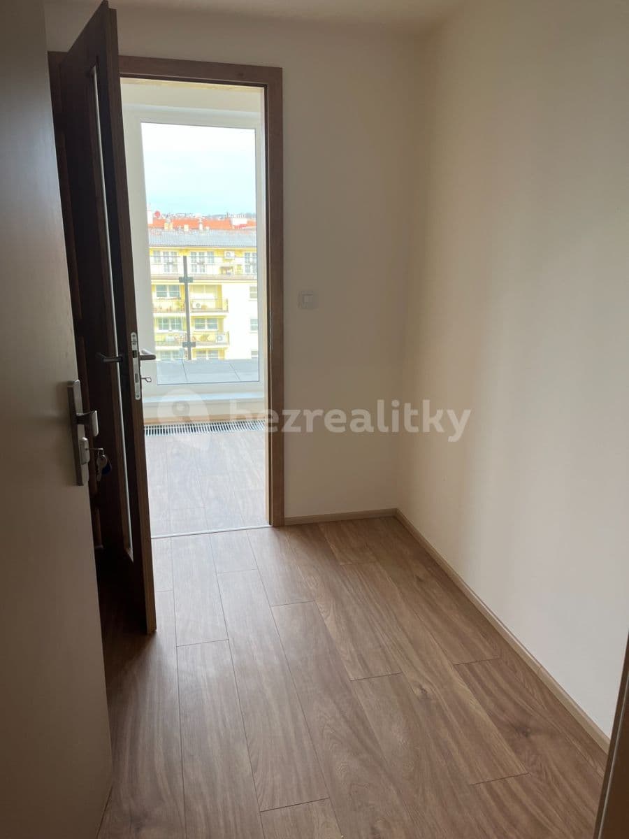 Studio flat to rent, 51 m², Dělnická, Prague, Prague Studio flat to rent, 51 m², Dělnická, Prague, Prague