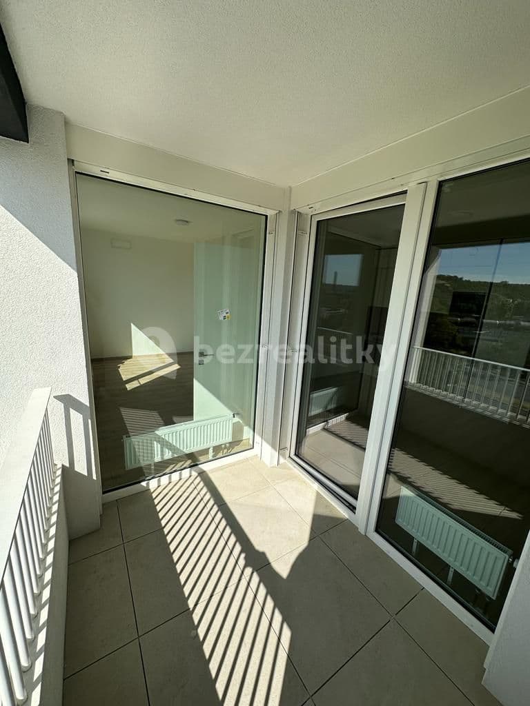 1 bedroom with open-plan kitchen flat to rent, 41 m², Jankovcova, Prague, Prague 1 bedroom with open-plan kitchen flat to rent, 41 m², Jankovcova, Prague, Prague
