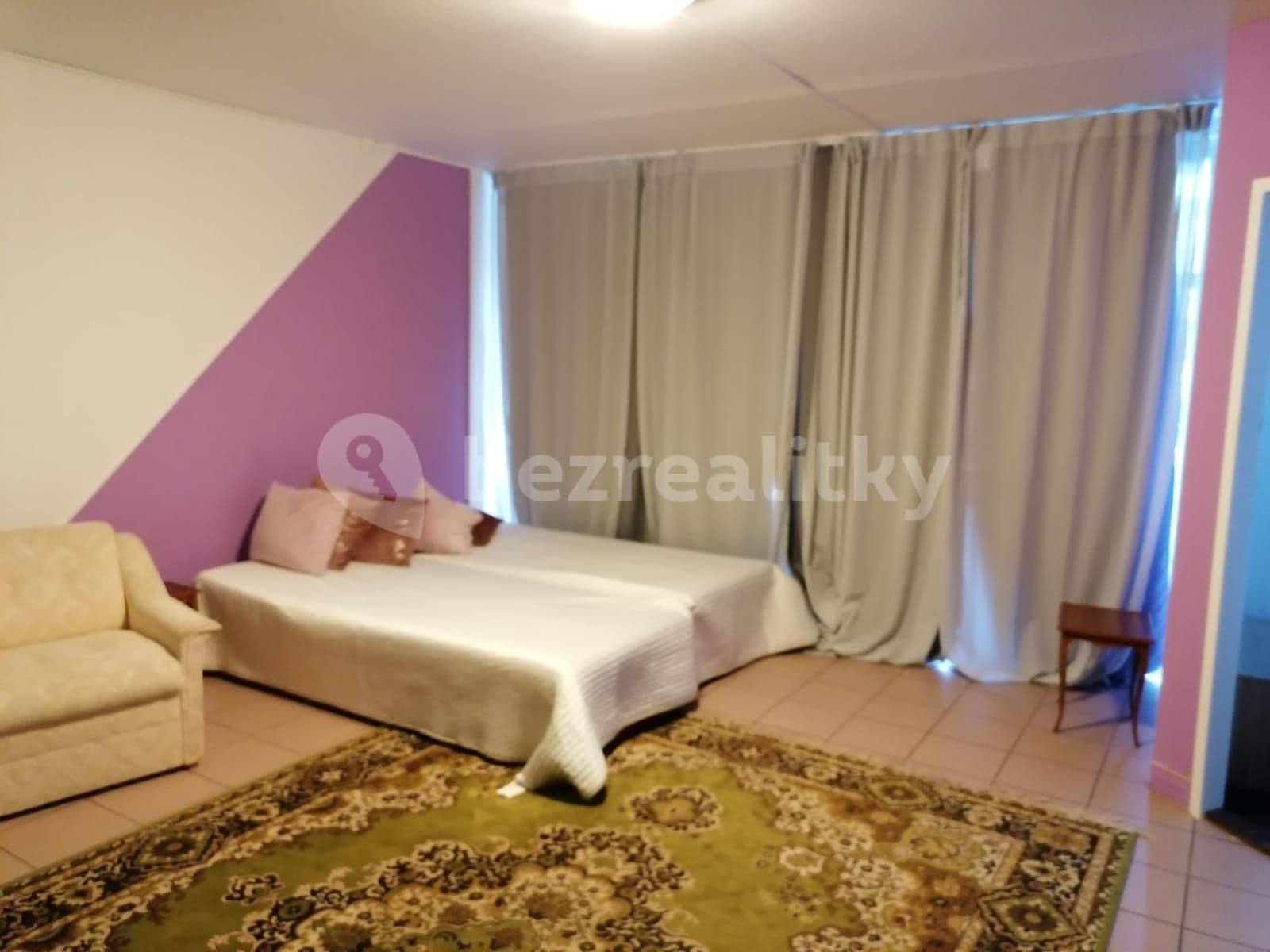 Studio flat to rent, 48 m², Kettnerova, Prague, Prague Studio flat to rent, 48 m², Kettnerova, Prague, Prague
