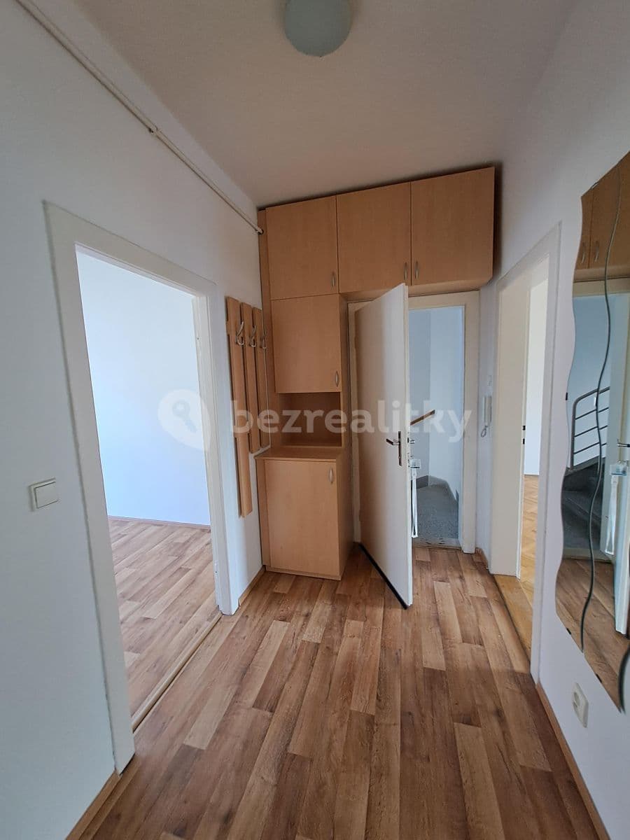 2 bedroom with open-plan kitchen flat to rent, 67 m², Nárožní, Brno, Jihomoravský Region 2 bedroom with open-plan kitchen flat to rent, 67 m², Nárožní, Brno, Jihomoravský Region