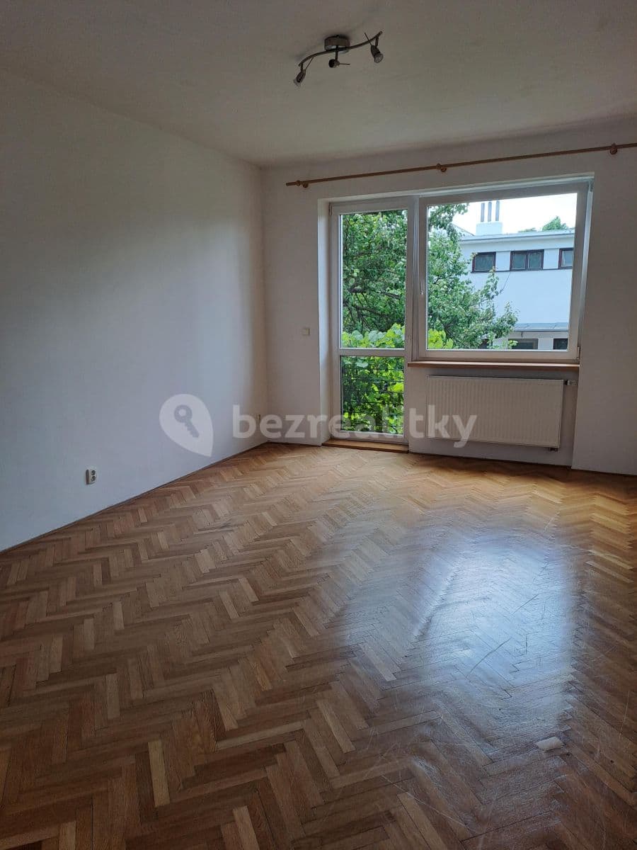 2 bedroom with open-plan kitchen flat to rent, 67 m², Nárožní, Brno, Jihomoravský Region 2 bedroom with open-plan kitchen flat to rent, 67 m², Nárožní, Brno, Jihomoravský Region
