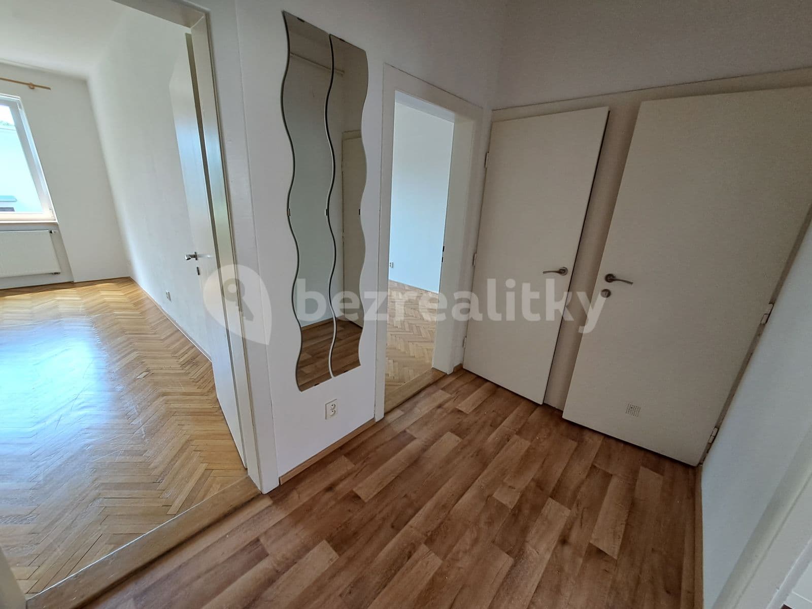 2 bedroom with open-plan kitchen flat to rent, 67 m², Nárožní, Brno, Jihomoravský Region 2 bedroom with open-plan kitchen flat to rent, 67 m², Nárožní, Brno, Jihomoravský Region